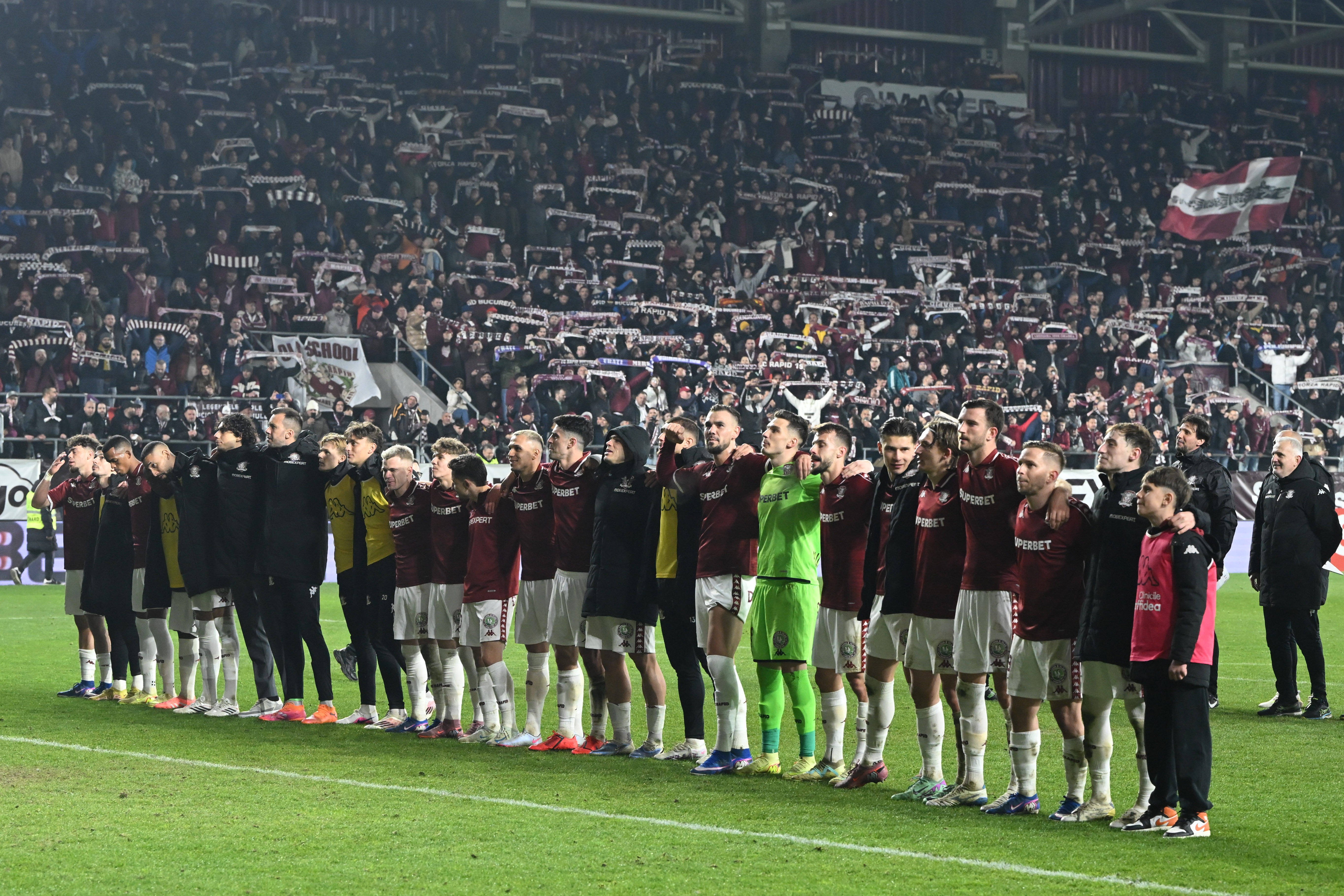 Rapid s-a despărțit de atacantul fără gol în play-off: ”Dedicarea ta a făcut parte din drumul nostru. Mult succes!”