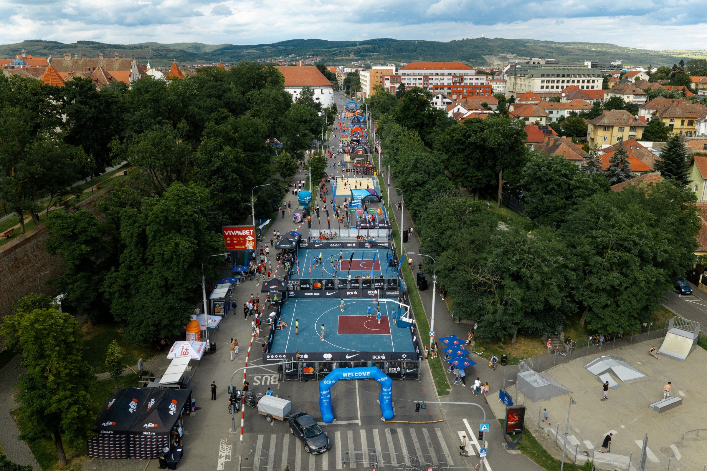 15.000 de oameni au participat la festivalul de sport urban de pe Bulevardul Corneliu Coposu: BCR Sports Arena Streetball Sibiu