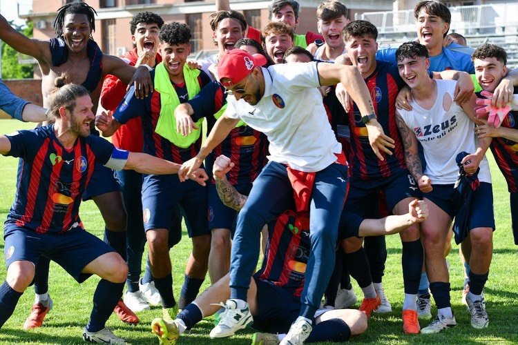 Plecat de la Dinamo, atacantul rupe porțile la noua echipă!