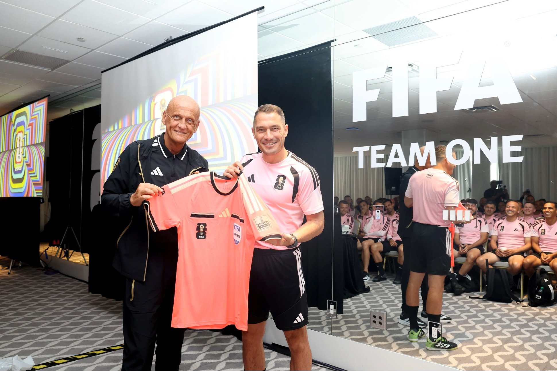 FIFA a publicat imaginile cu Istvan Kovacs: "Istoric! Cu greu și-a stăpânit emoțiile"