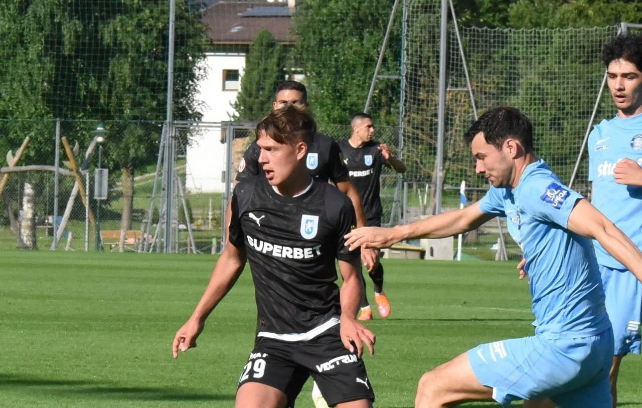 Nebunie în primul amical al verii pentru Universitatea Craiova! Cum a arătat primul ”11” al campioanei și cât s-a terminat meciul