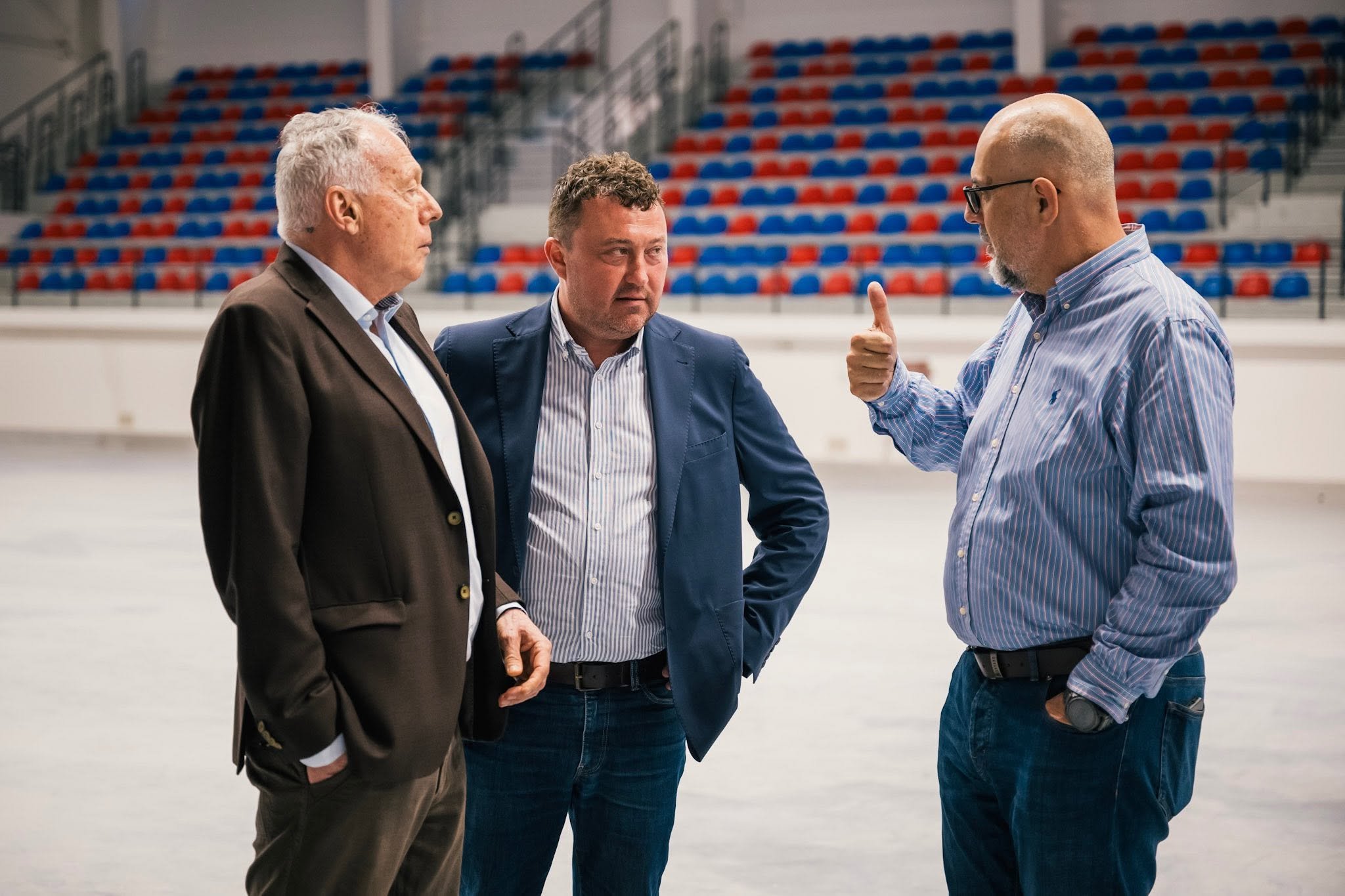 Modernizarea patinoarului din Tg. Mureș, aproape de final, după aproape două decenii de la începerea lucrărilor!