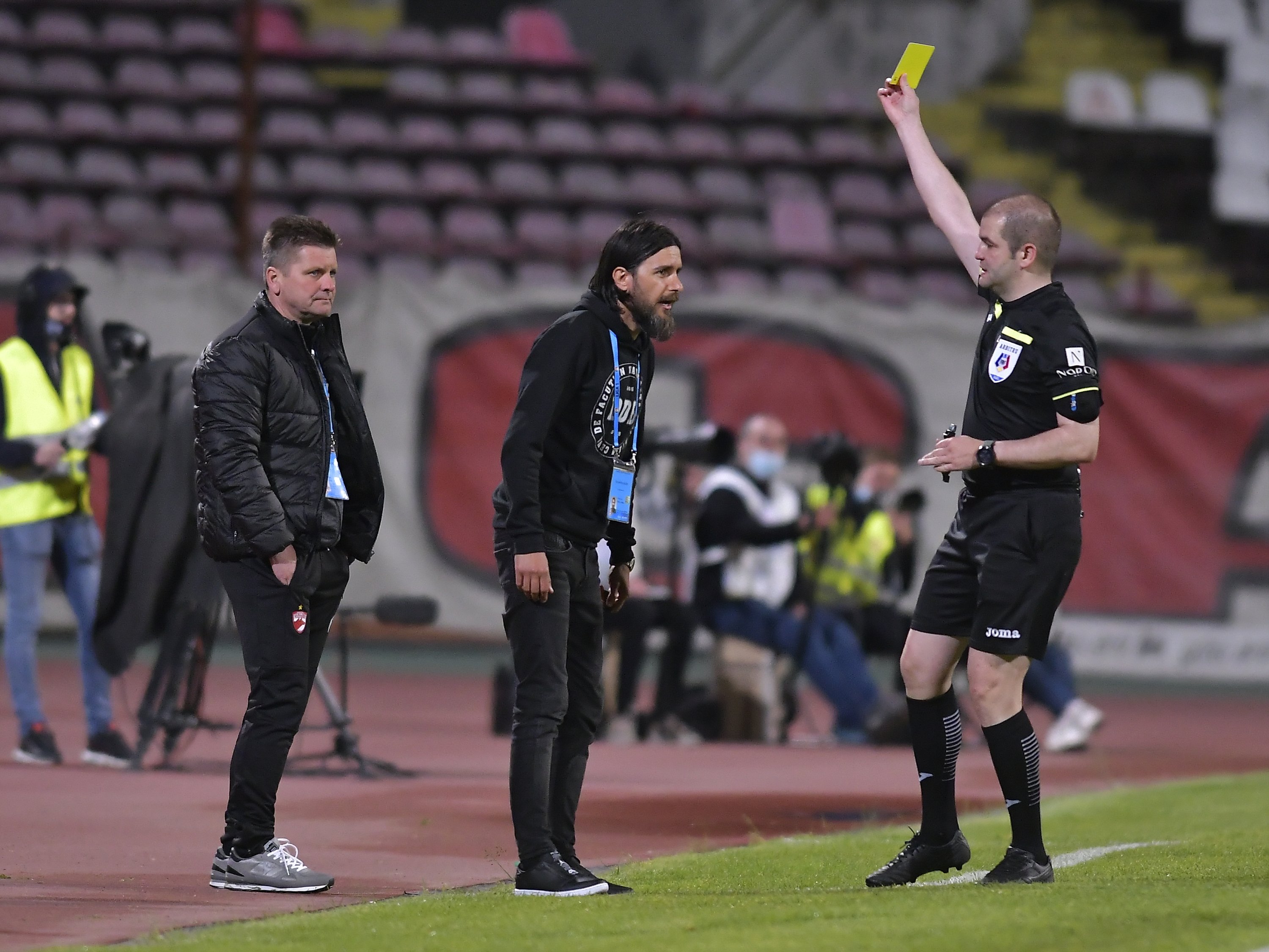 De nicăieri! Rapid l-a prezentat pe fostul oficial de la Dinamo: ”Bine ai venit!”