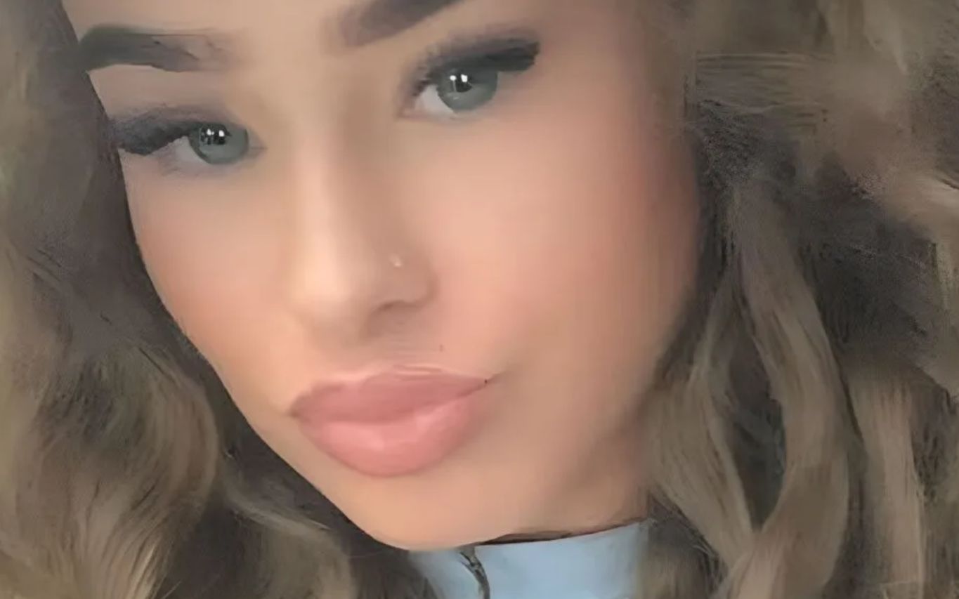 O influenceriță celebră a fost arestată în Dubai și riscă pedeapsa cu moartea! Ce acuzații i se aduc tinerei de 23 de ani