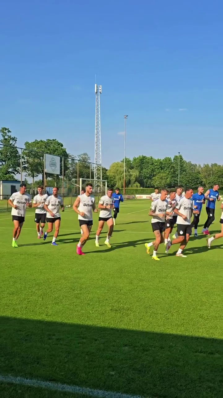 FCSB a început pregătirea în Olanda cu multe absențe. Imagini de la primul antrenament