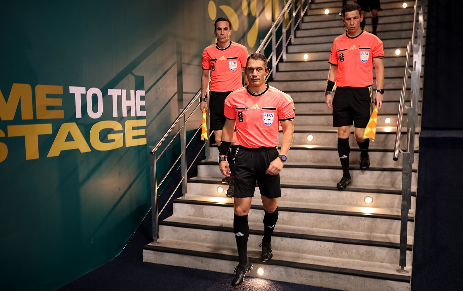 Iordania - Argentina sau Lionel Messi arbitrat de Istvan Kovacs & Algeria - Austria, de la 05:00!