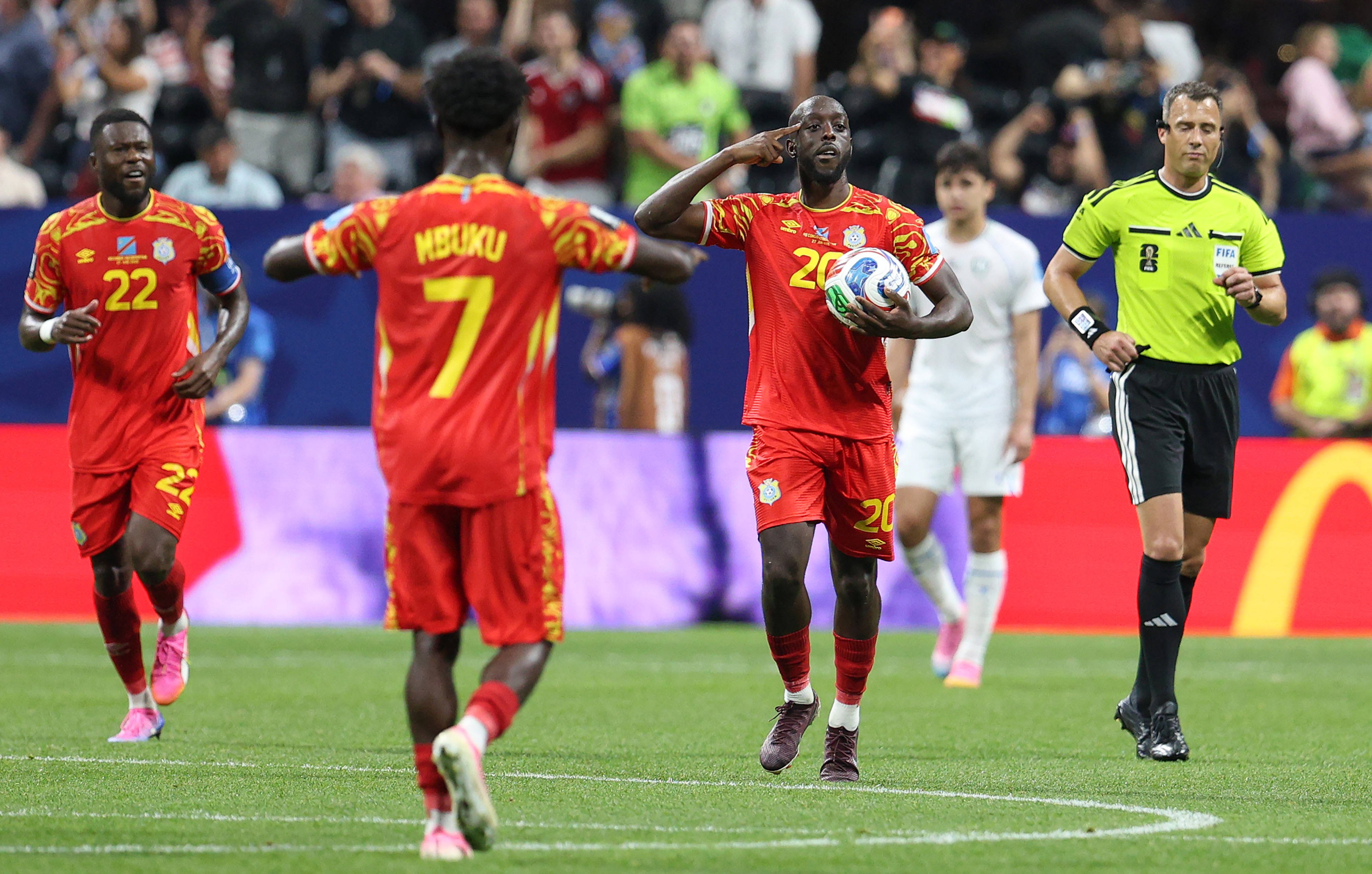 Atuurile celor din RD Congo în meciul cu Anglia din șaisprezecimile Campionatului Mondial!