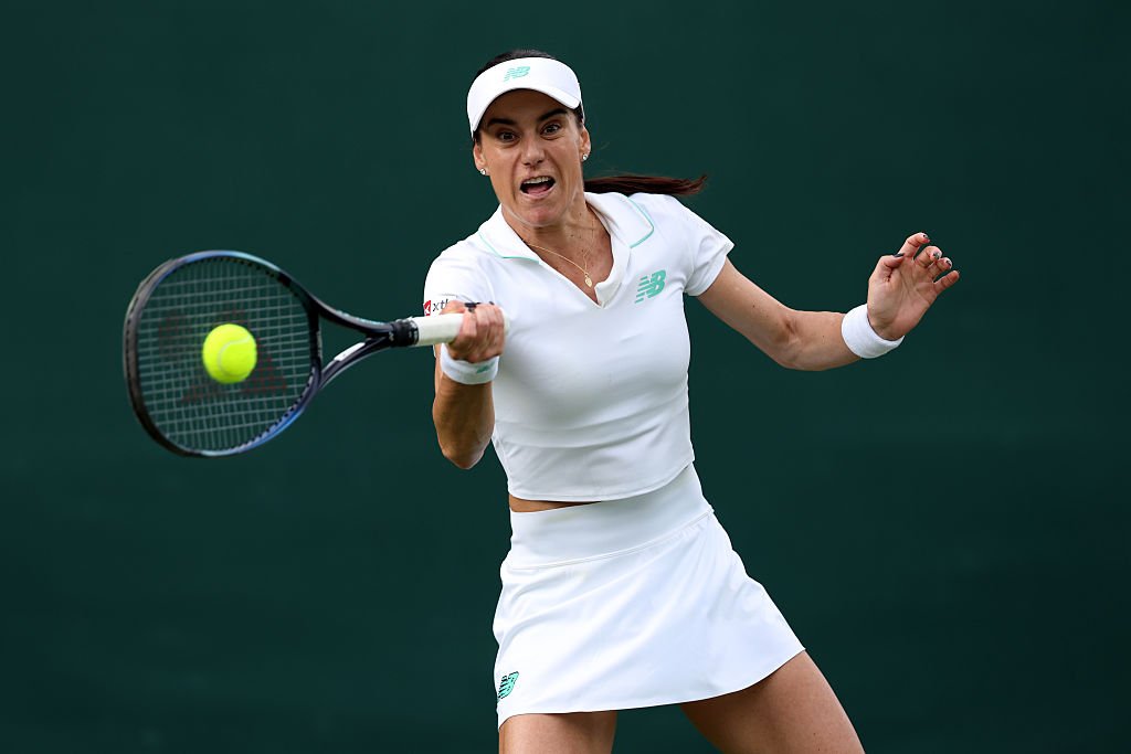 Sorana Cîrstea - Sara Bejlek 6-1, 7-6 (6). Românca merge în turul doi la Wimbledon