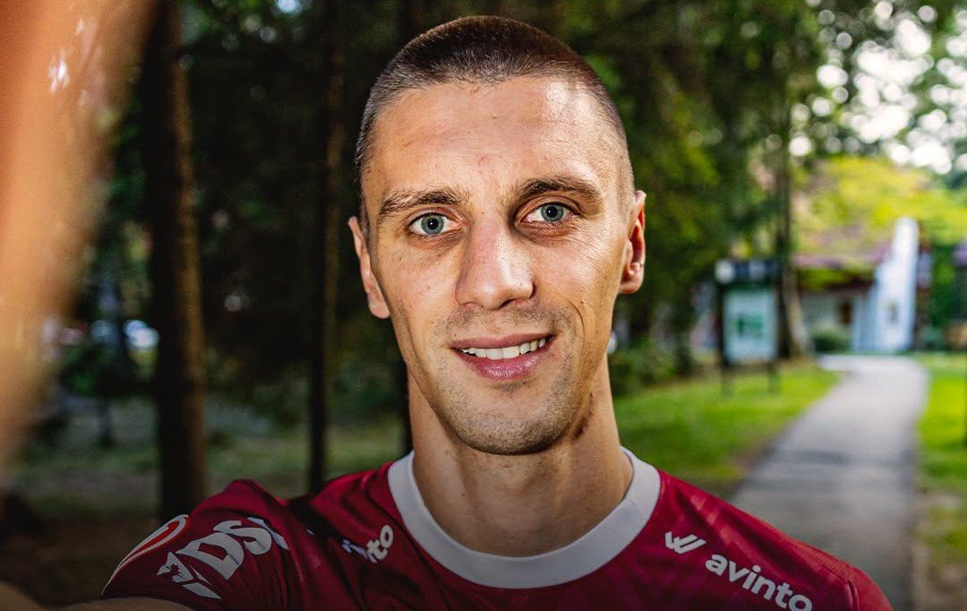 CFR Cluj transferă pe bandă rulantă! Fotbalistul cu șase trofee este a treia mutare a zilei și a cincea din vară