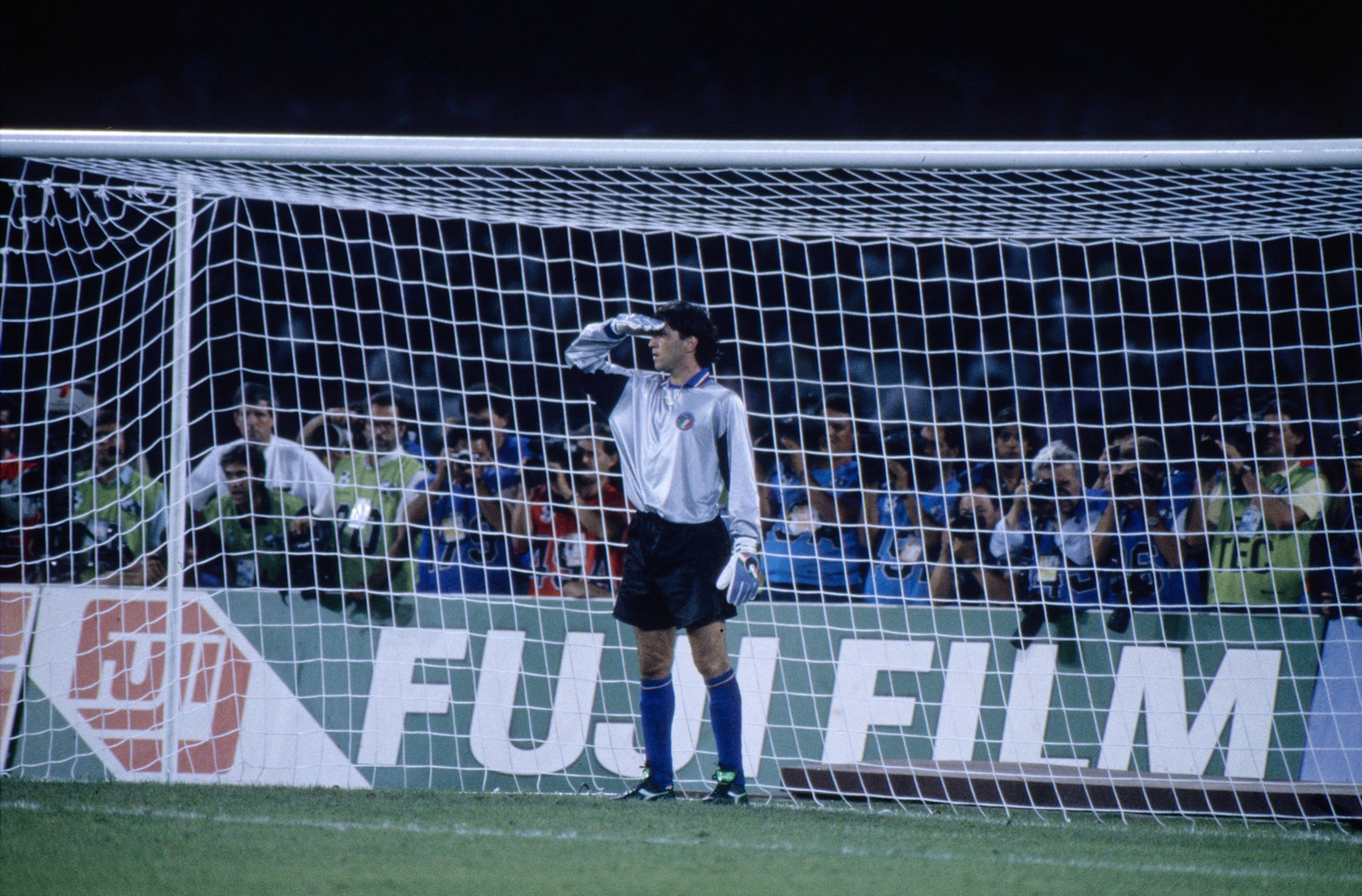 A căzut recordul Campionatului Mondial de fotbal deținut de legenda de la Dinamo și Steaua!