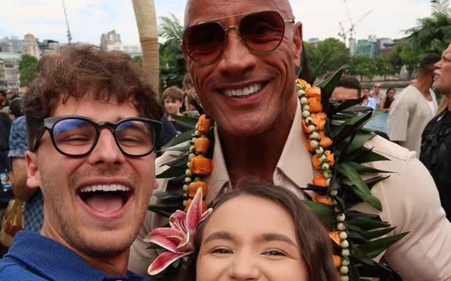Ce sfat au primit doi români de la Dwayne ”The Rock” Johnson, pentru un mariaj fericit! S-au întâlnit cu celebrul actor înainte de nuntă