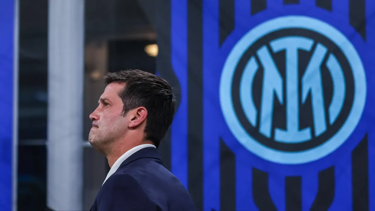Cristi Chivu a ieșit la atac! Inter transferă de 65.000.000 de euro