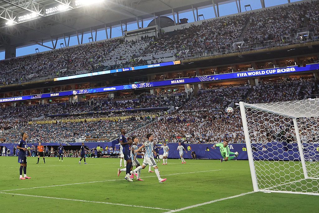 Argentina - Capul Verde, cel mai spectaculos meci de la Campionatul Mondial » Calificare dramatică venită în prelungiri Argentina - Capul Verde, cel mai spectaculos meci de la Campionatul Mondial » Calificare dramatică venită în prelungiri