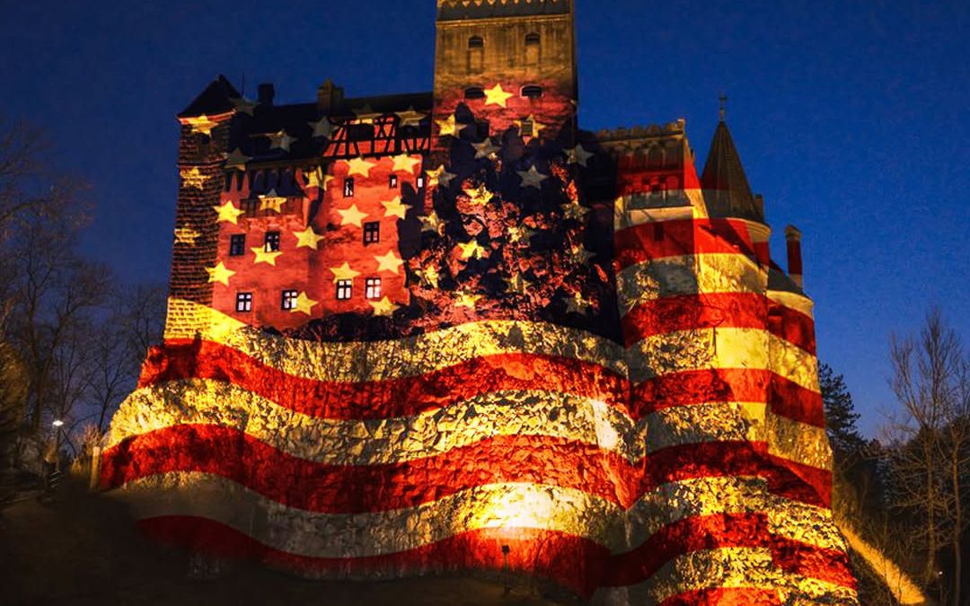 Mesajul Americii către România, la 250 de ani de la fondarea Statelor Unite. Imagine spectaculoasă a Castelului Bran
