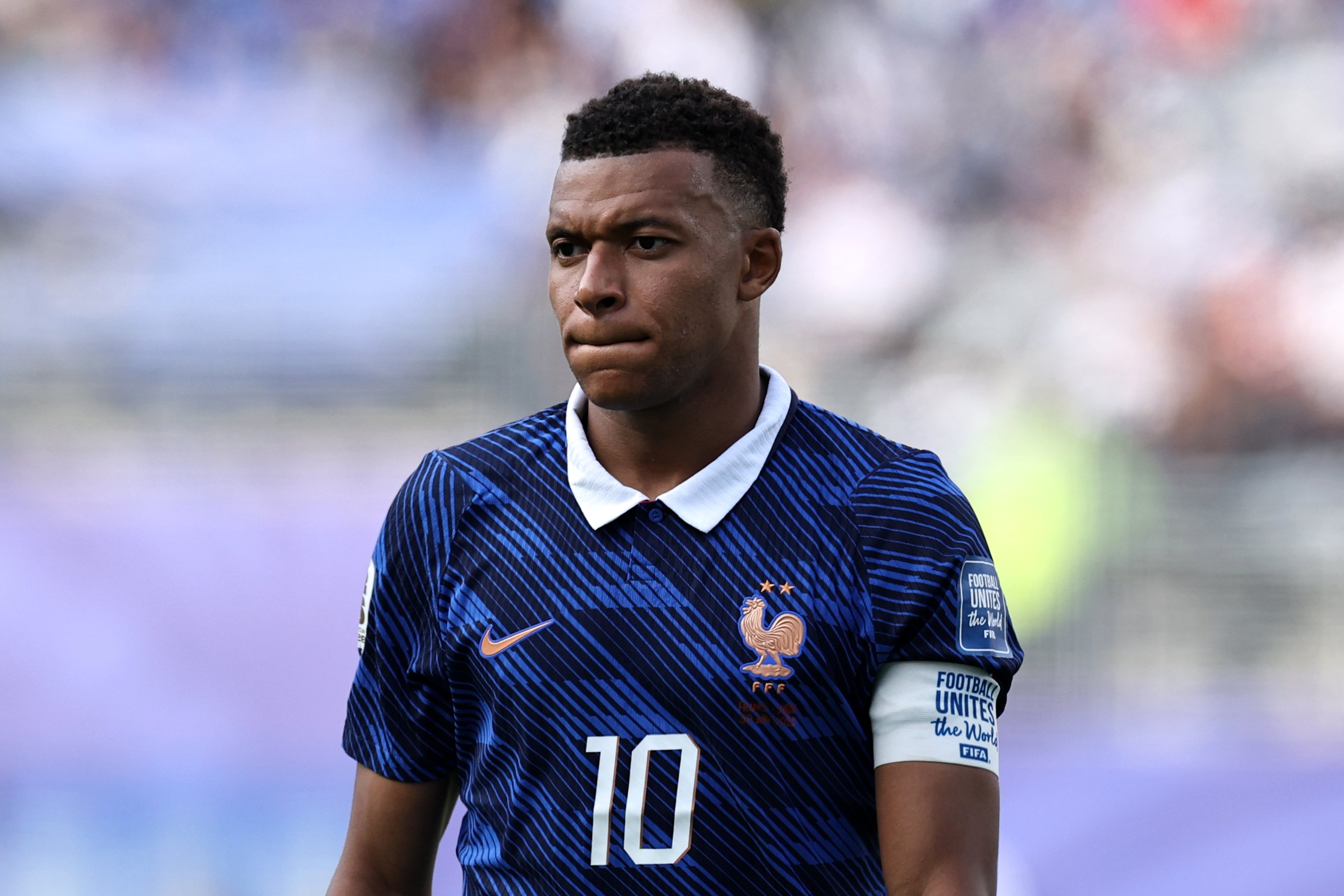 Jignit în ultimul hal, Kylian Mbappe a reacționat: "Ești o femeie josnică!"