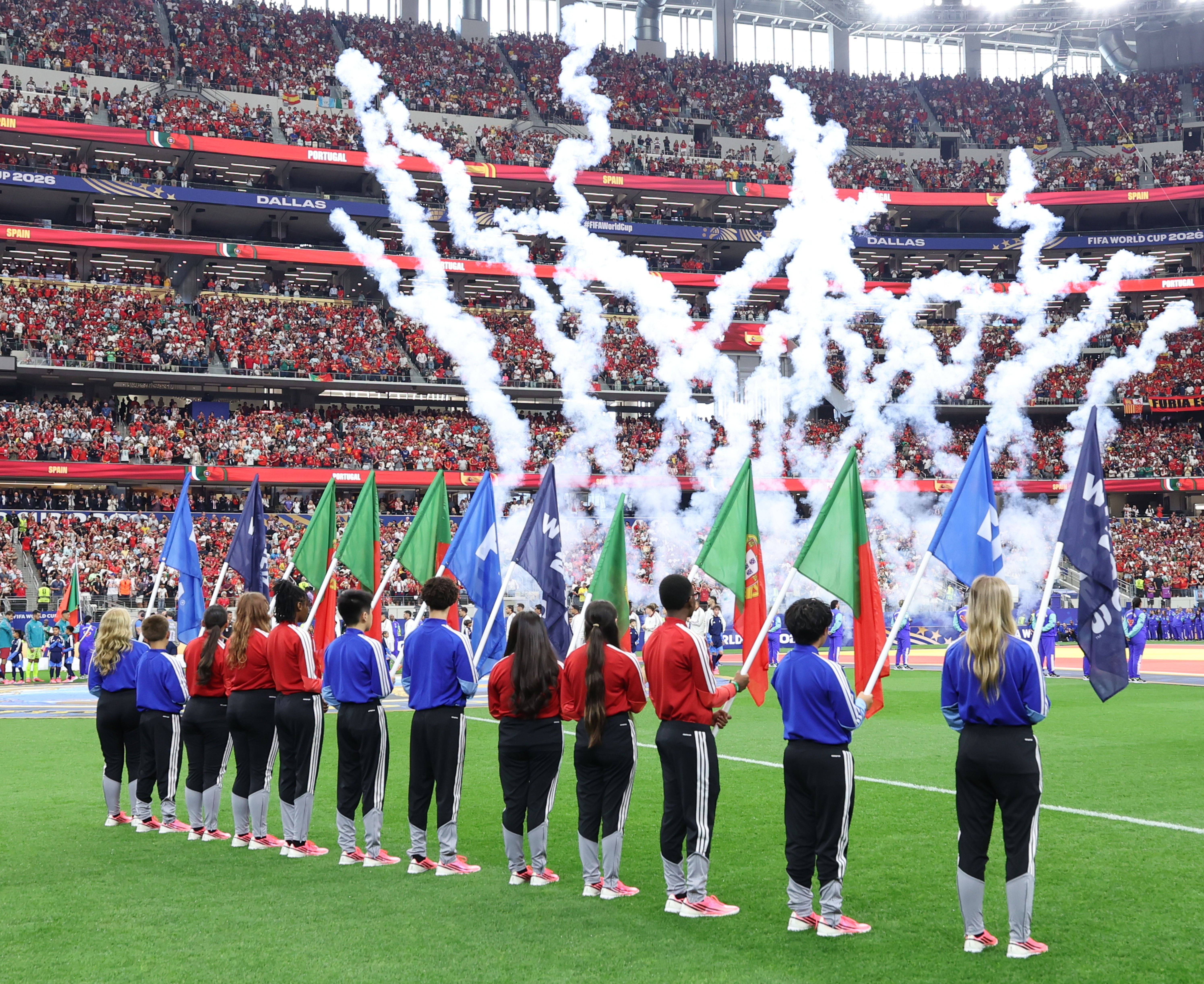 Fotbalul devine un sport dedicat oamenilor bogați! E halucinant cât costă un bilet la finala Cupei Mondiale