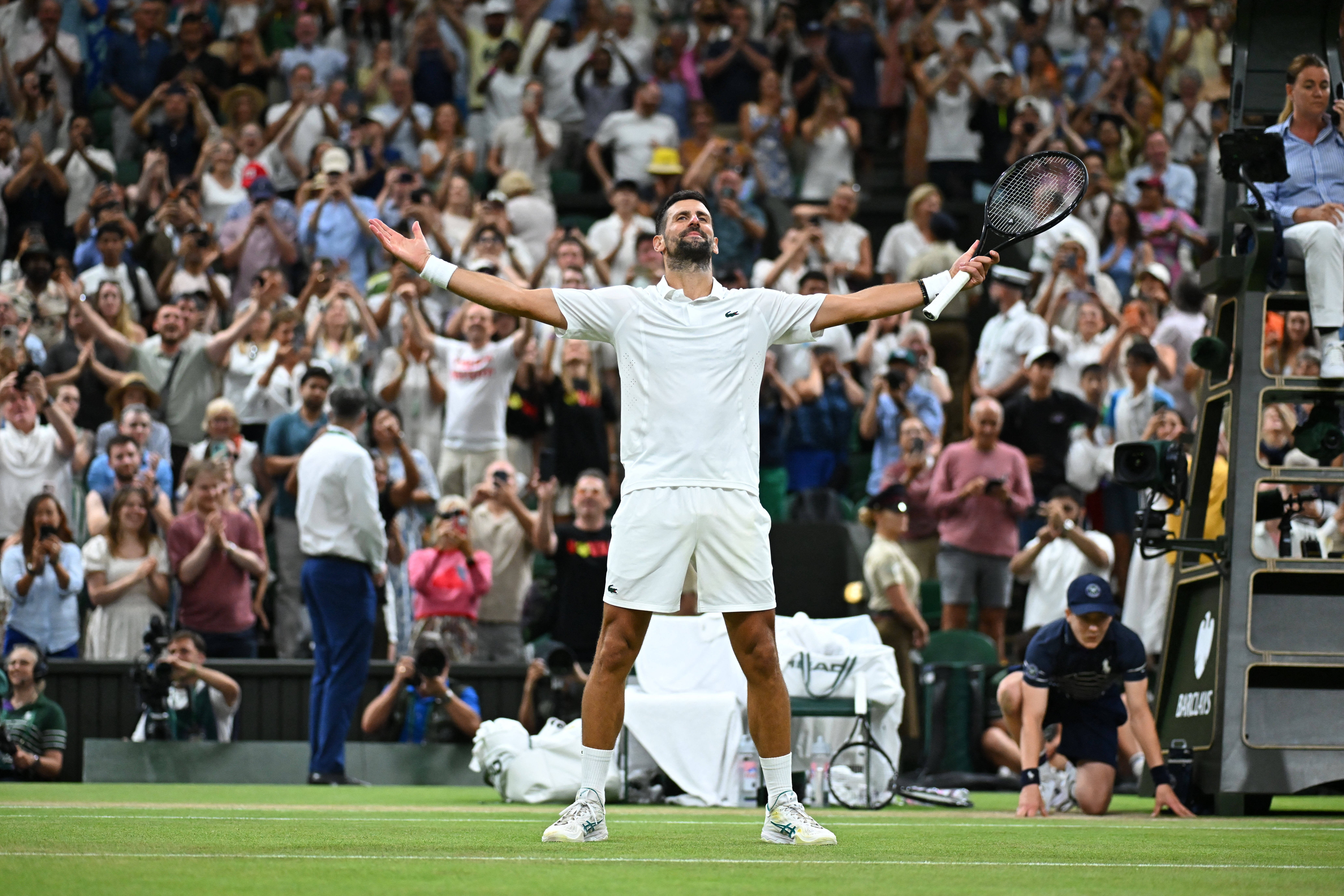 La 39 de ani, Novak Djokovic a câștigat cel mai lung sfert de finală jucat în istoria turneului de la Wimbledon