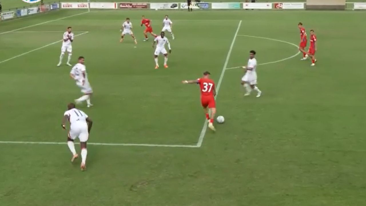 Ce bijuterie! Octavian Popescu a decis amicalul lui FCSB cu un gol spectaculos