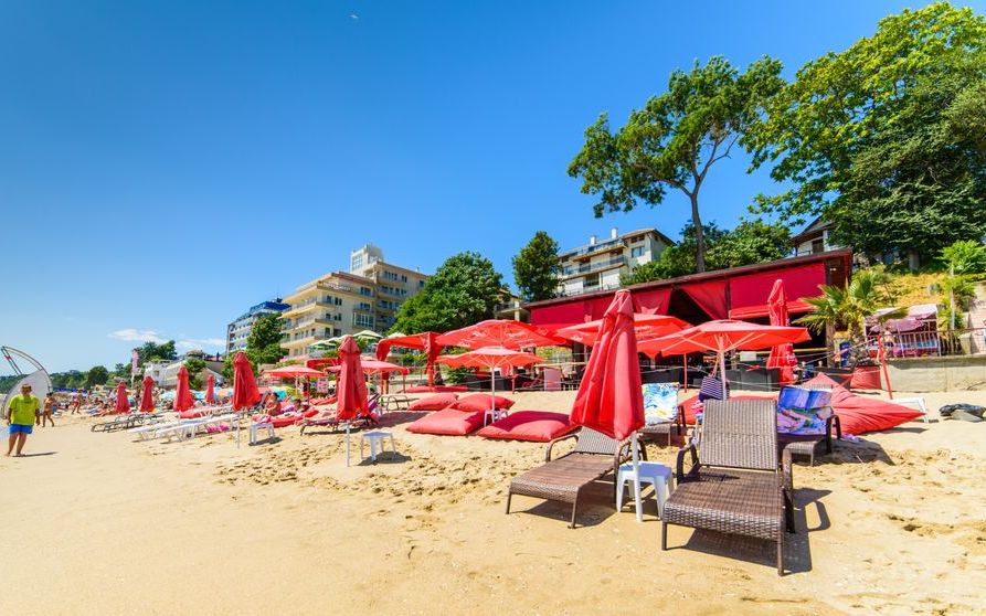 Ce a găsit un român într-un resort all-inclusive din Bulgaria pentru care a plătit aproape 2.200 de euro