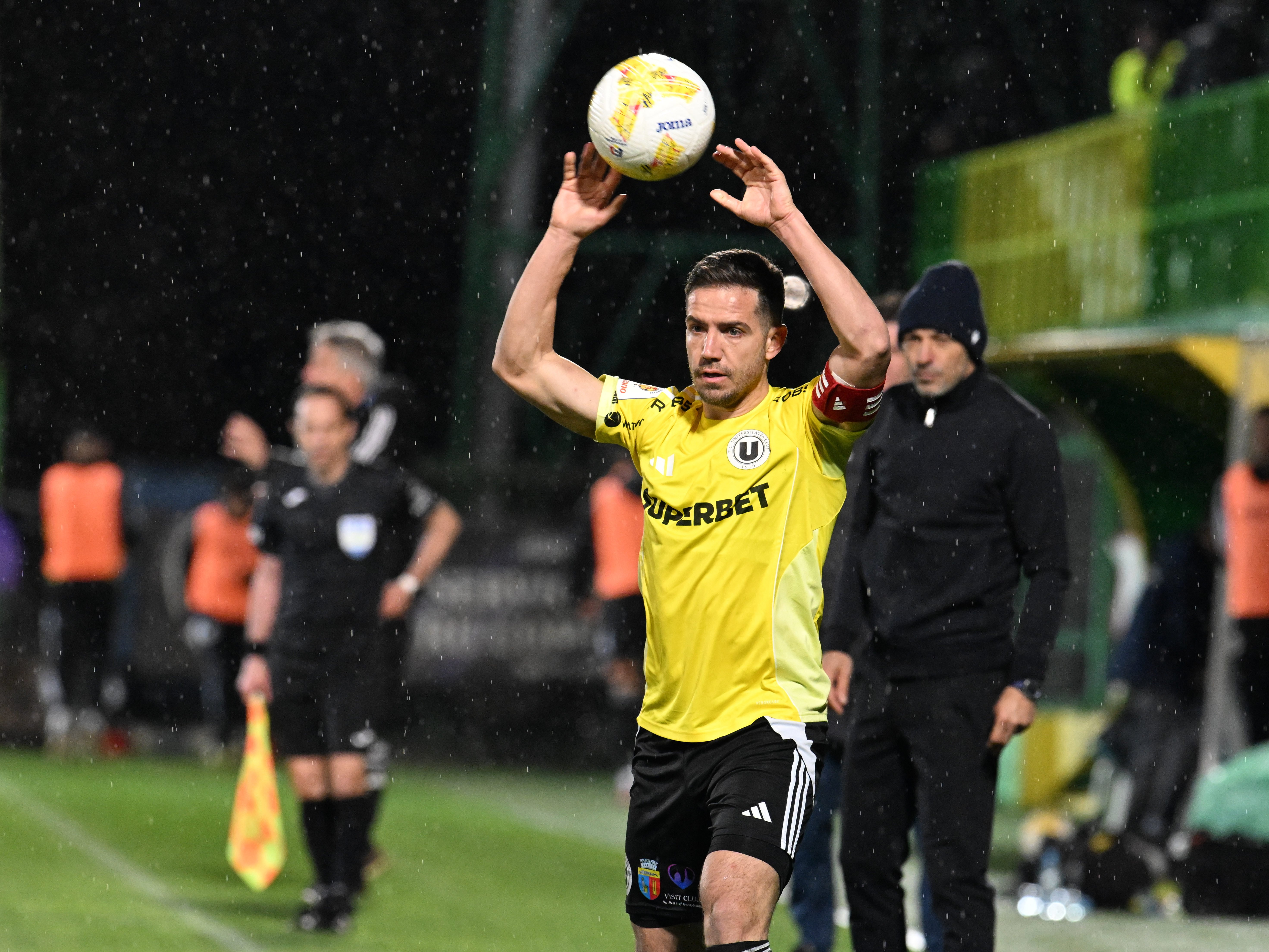 Fc arges universitatea cluj semifinala cupa romaniei betano 21042026 25