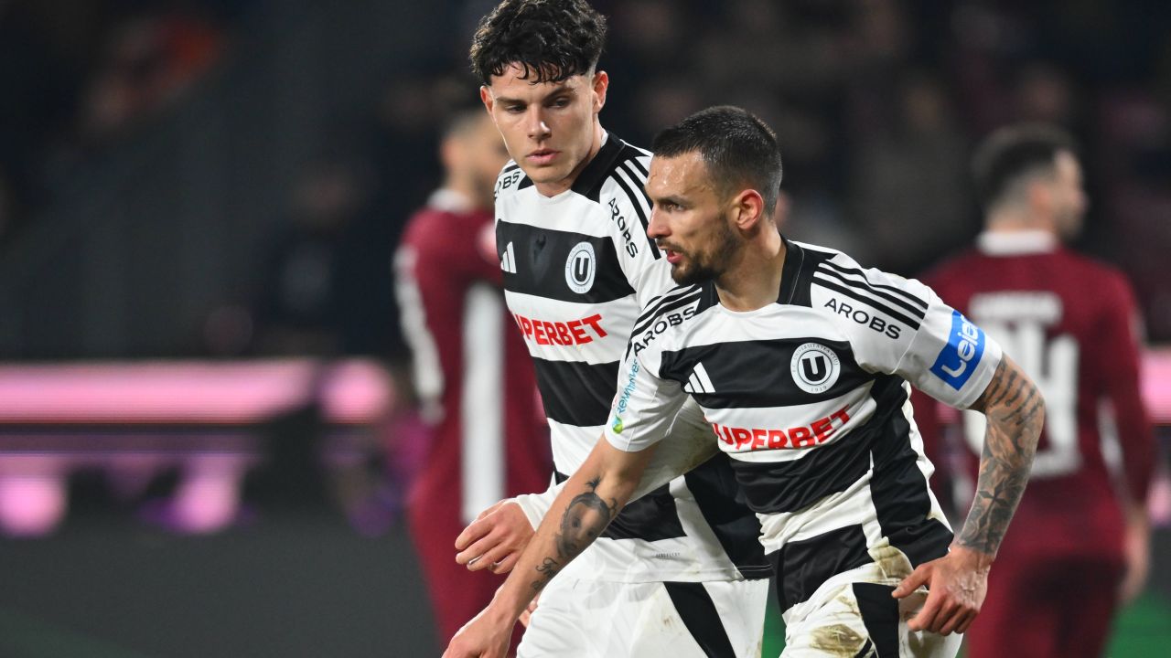 Lovitură grea pentru U Cluj înainte de meciul cu Dinamo Kiev: s-a accidentat și s-a întors în România