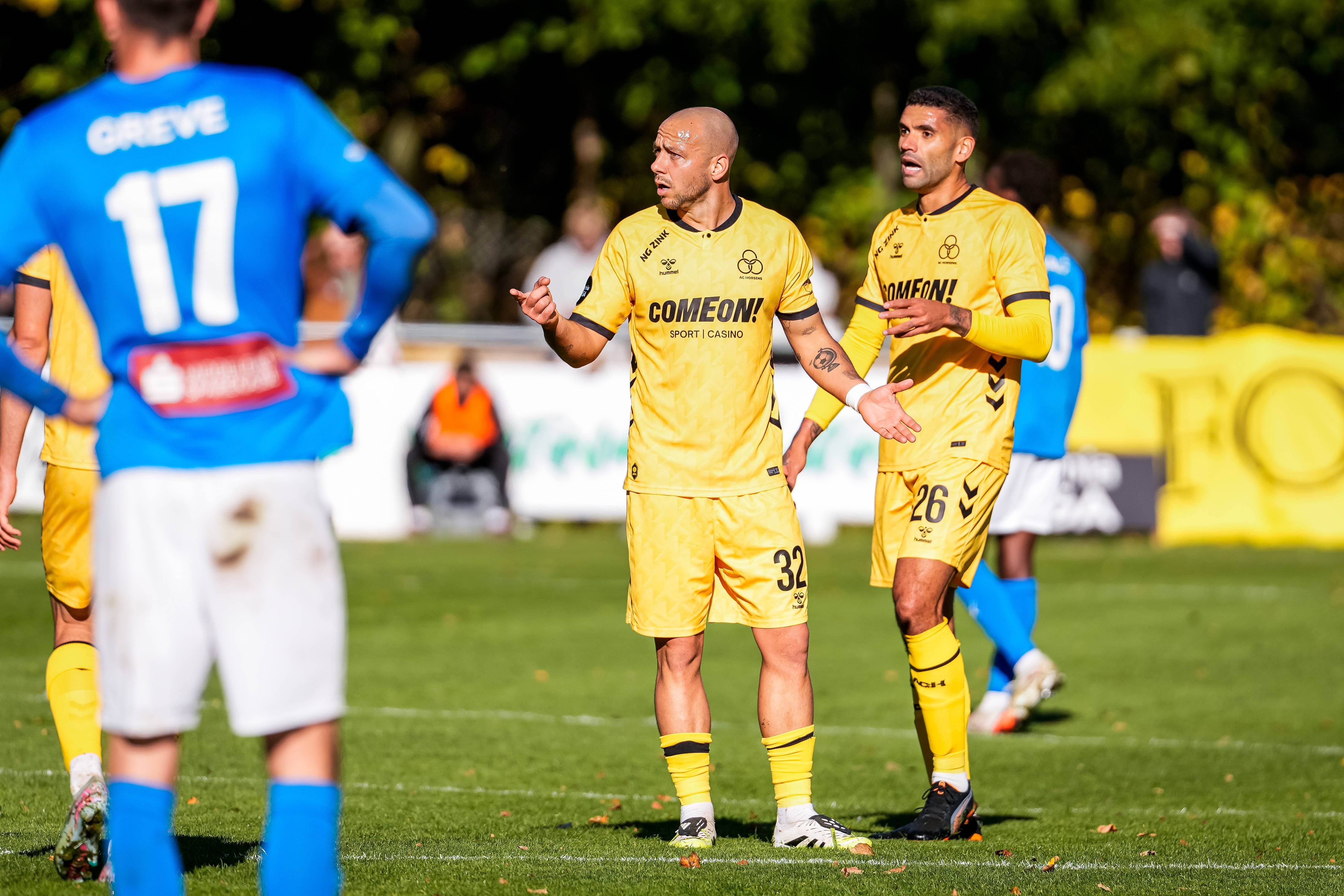 Suporterii l-au cerut la Dinamo în locul lui Gnahore, dar transferul a picat
