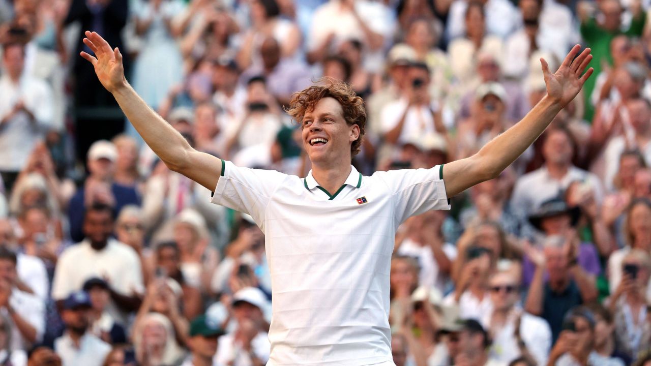Jannik Sinner, la al cincilea trofeu de mare șlem: italianul antrenat de Cahill și-a apărat titlul de campion la Wimbledon