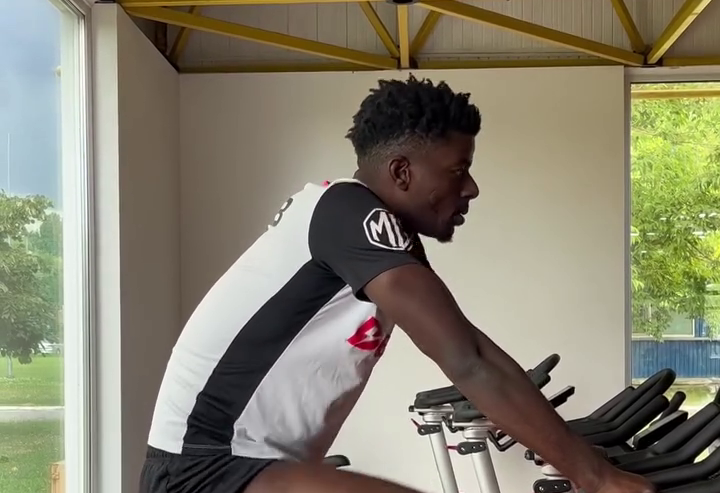 De ce a trecut Eddy Gnahore de vizita medicală la FCSB, chiar dacă era operat la genunchi la fel ca Anderson Ceara