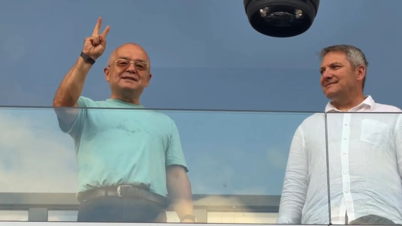 Pronosticul lui Emil Boc pentru „U” Cluj - Dinamo Kiev. Cum a fost surprins primarul pe stadion