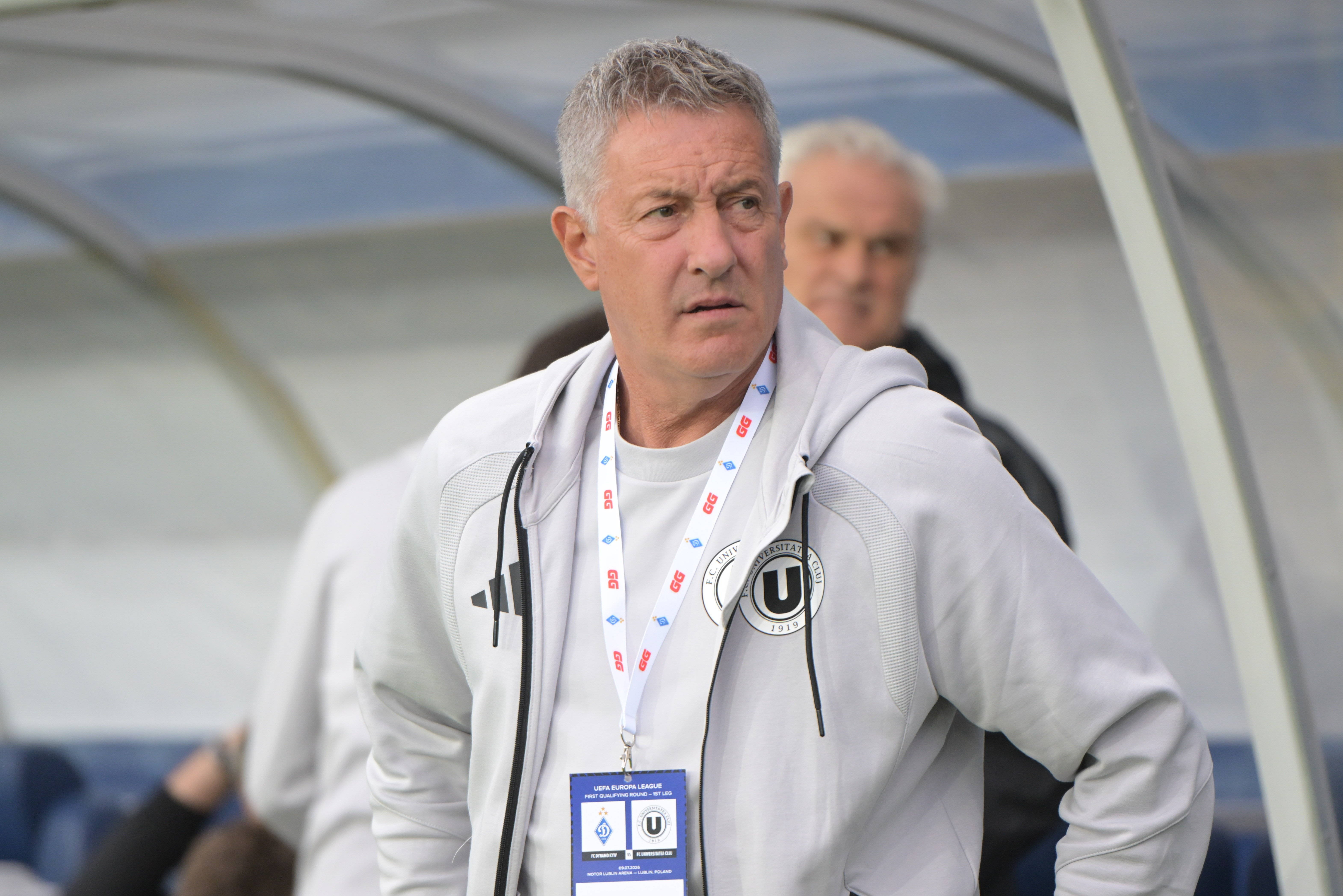 De ce nu a venit Cristiano Bergodi la flash-interviu după eliminarea din UEL și cine a mers în locul său: „E trist”