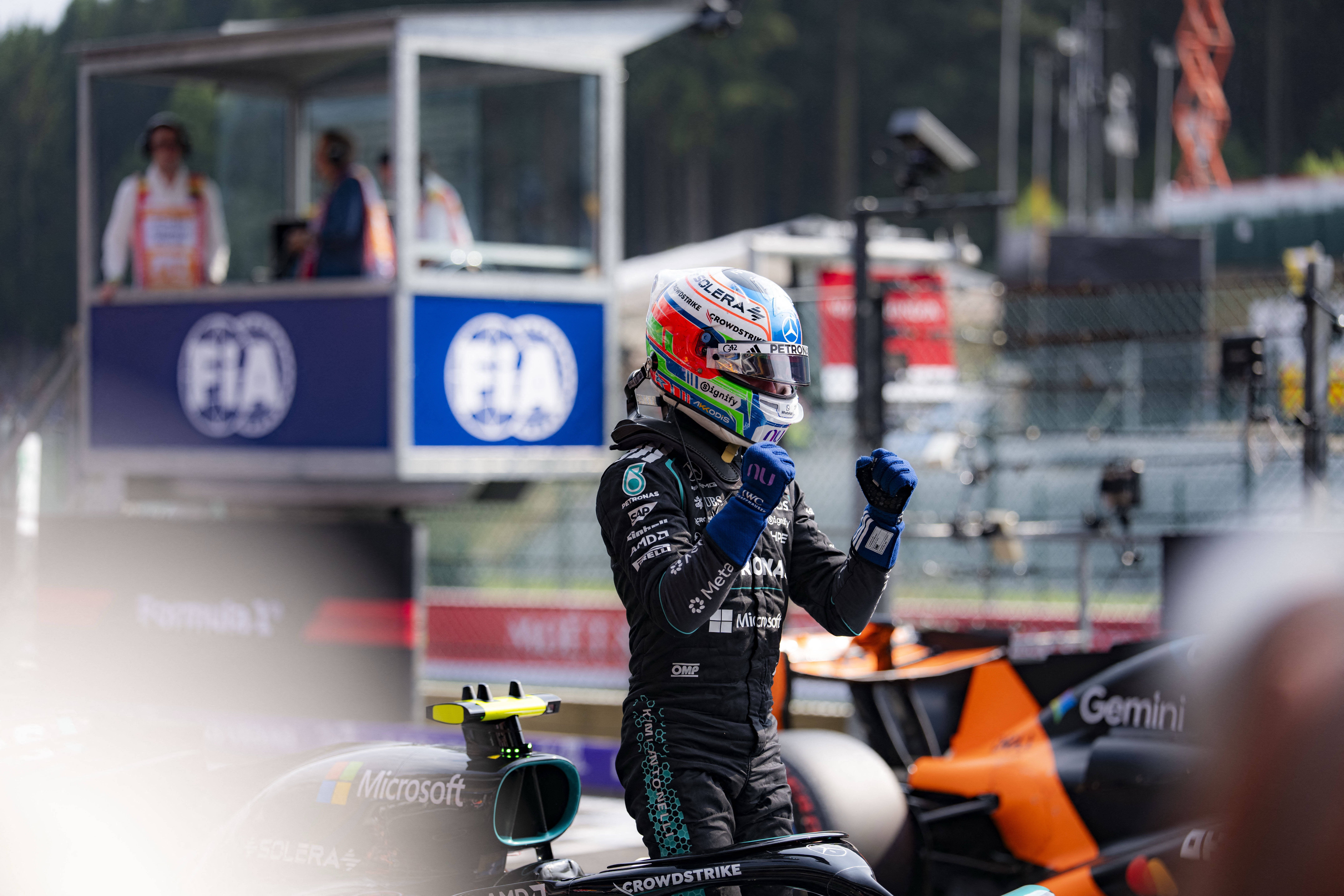 Moment crucial în lupta pentru titlu din F1! Kimi Antonelli a triumfat în Belgia, Russell nu a terminat cursa