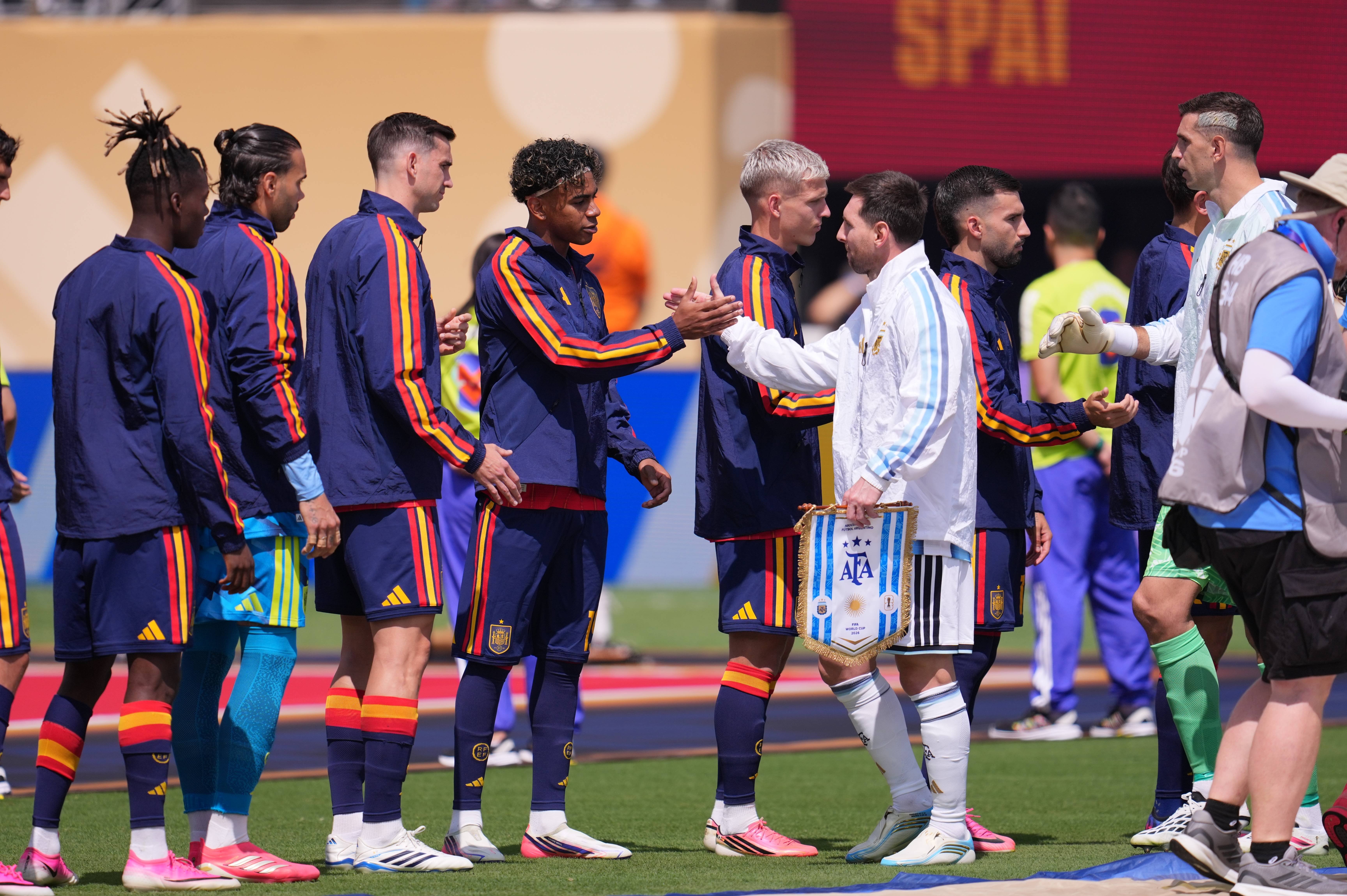 Messi yamal 5