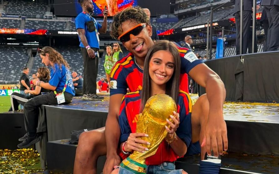 Imagini inedite cu iubita lui Lamine Yamal după Campionatul Mondial 2026. Ce i-a transmis Inés García Santos imediat după victoria Spaniei