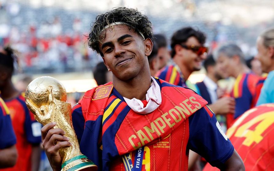 Ce înseamnă numărul 08304 de pe bentița lui Lamine Yamal. Mesajul ascuns purtat de starul Spaniei în finala Campionatului Mondial 2026