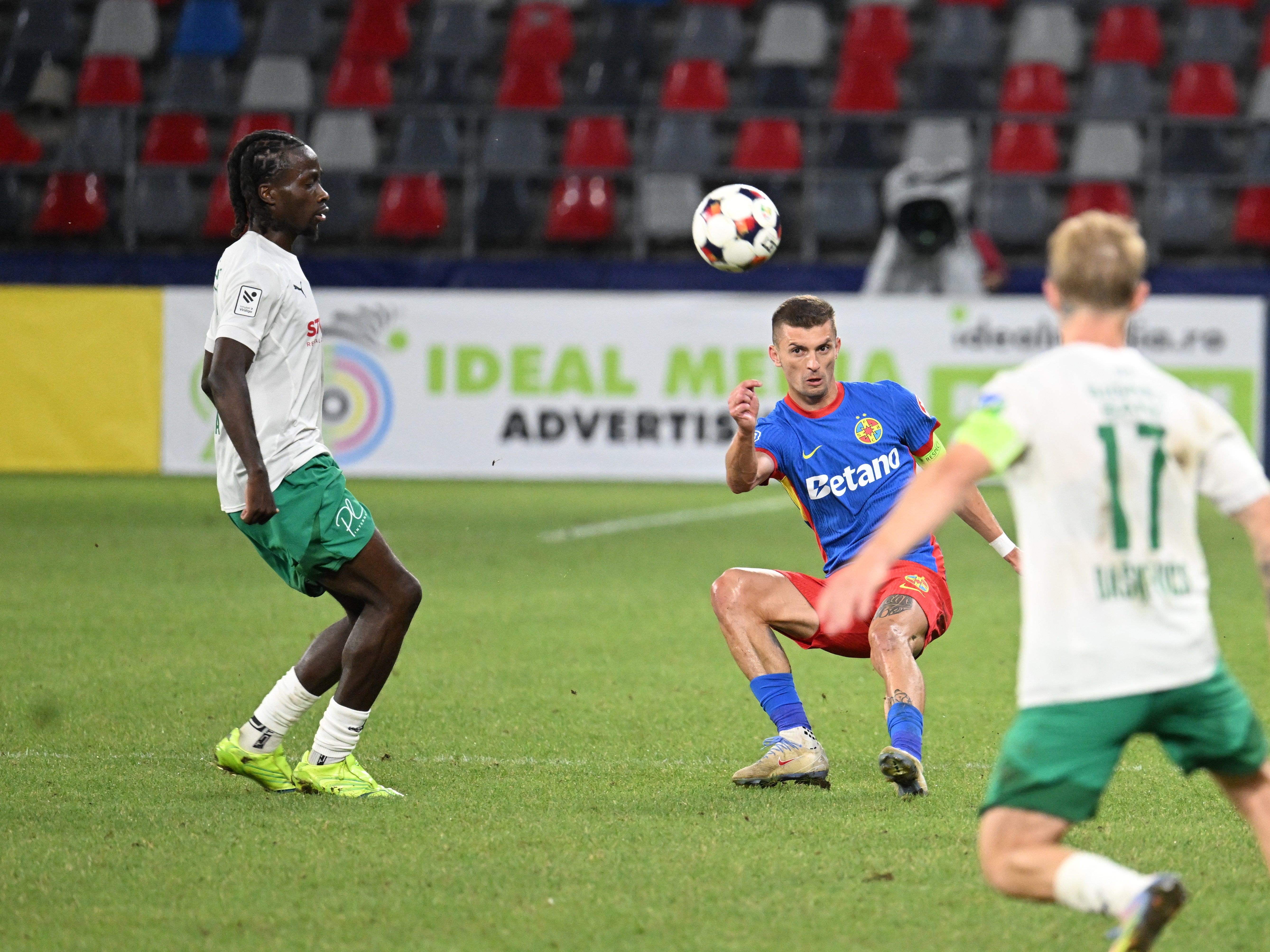 Mare supărare în Ghencea! Ce au scandat fanii după FCSB - FK Auda 2-3