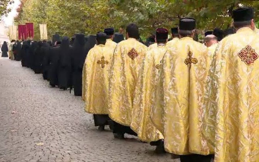 S-a aflat cât câștigă, de fapt, un preot în România! Noile salarii au fost făcute publice