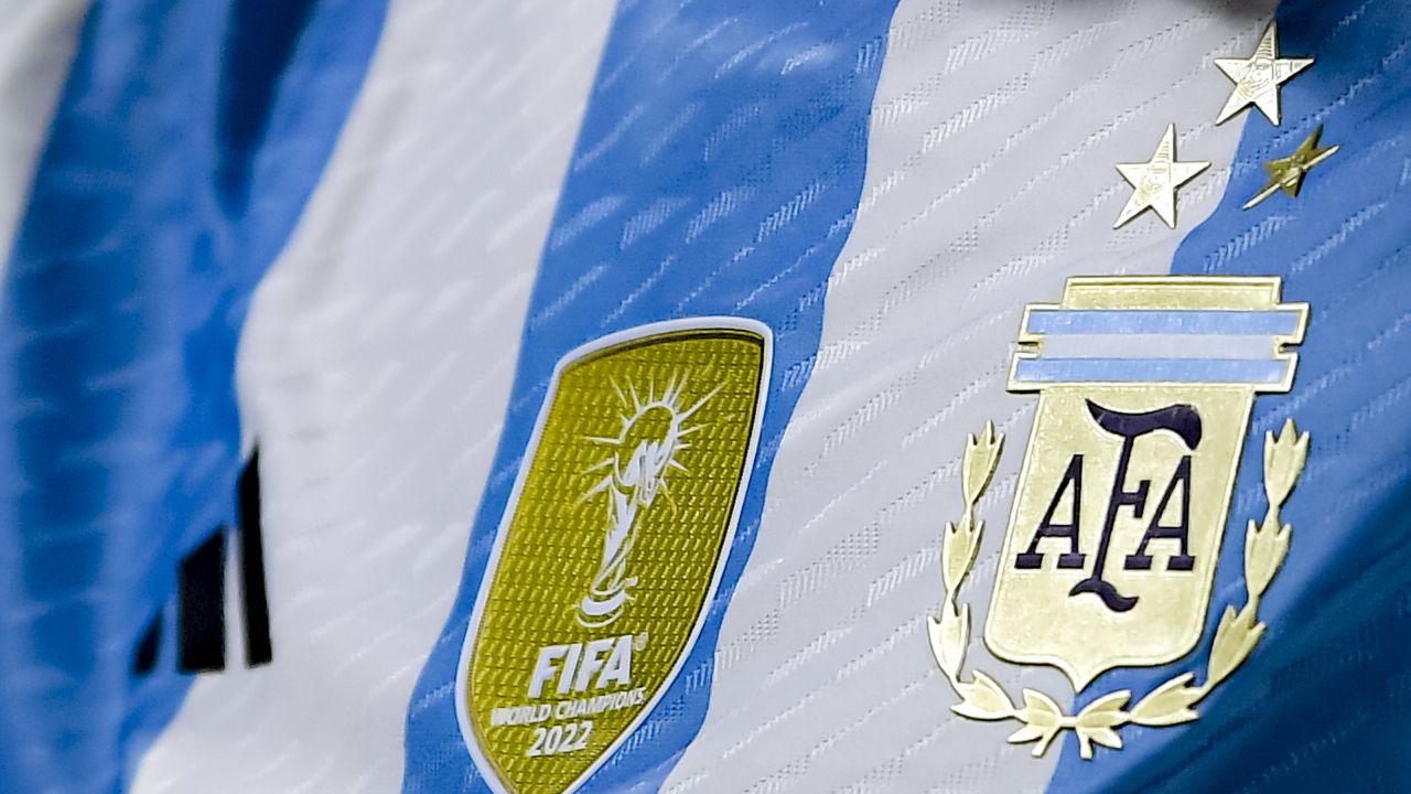Fotbalistul cu 139 de selecții și-a anunțat retragerea din naționala Argentinei la 38 de ani: „Plec cu capul sus”