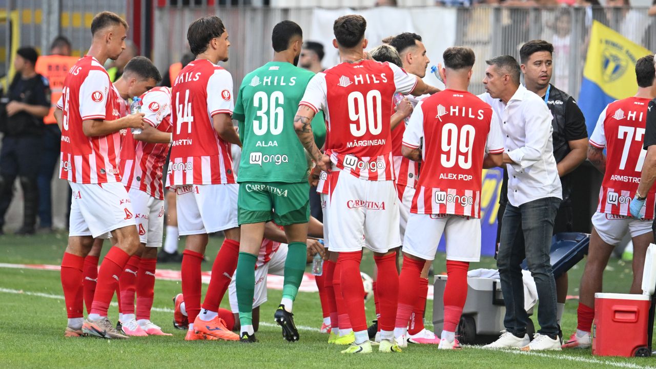 Dinamo - Craiova, de la 20:30. Echipe probabile + cine este favorită în derby-ul etapei. Pronosticul lui Dan Chilom