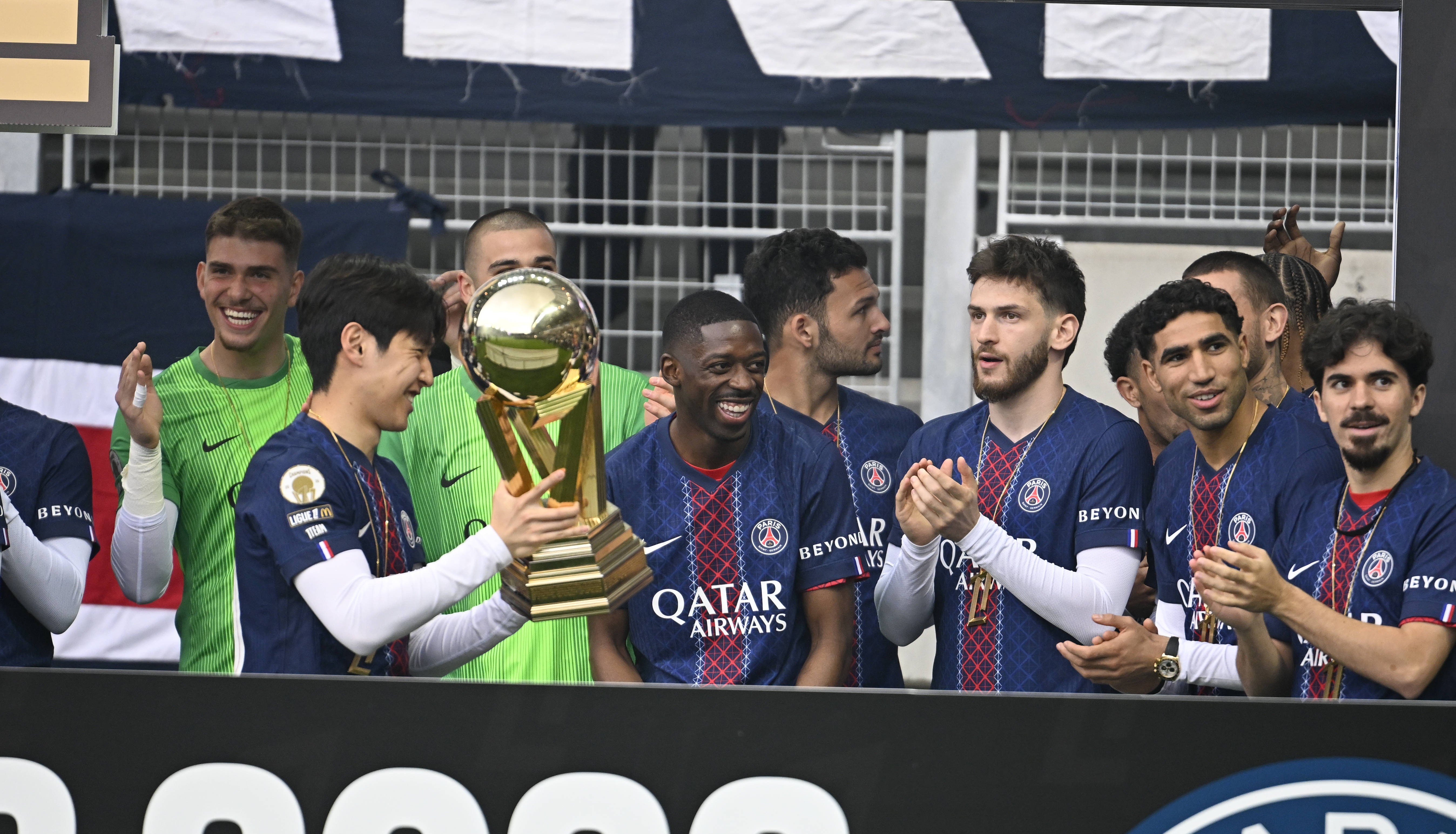 Bombă de 40.000.000 €! A plecat de la PSG și a semnat cu surpriza din Champions League