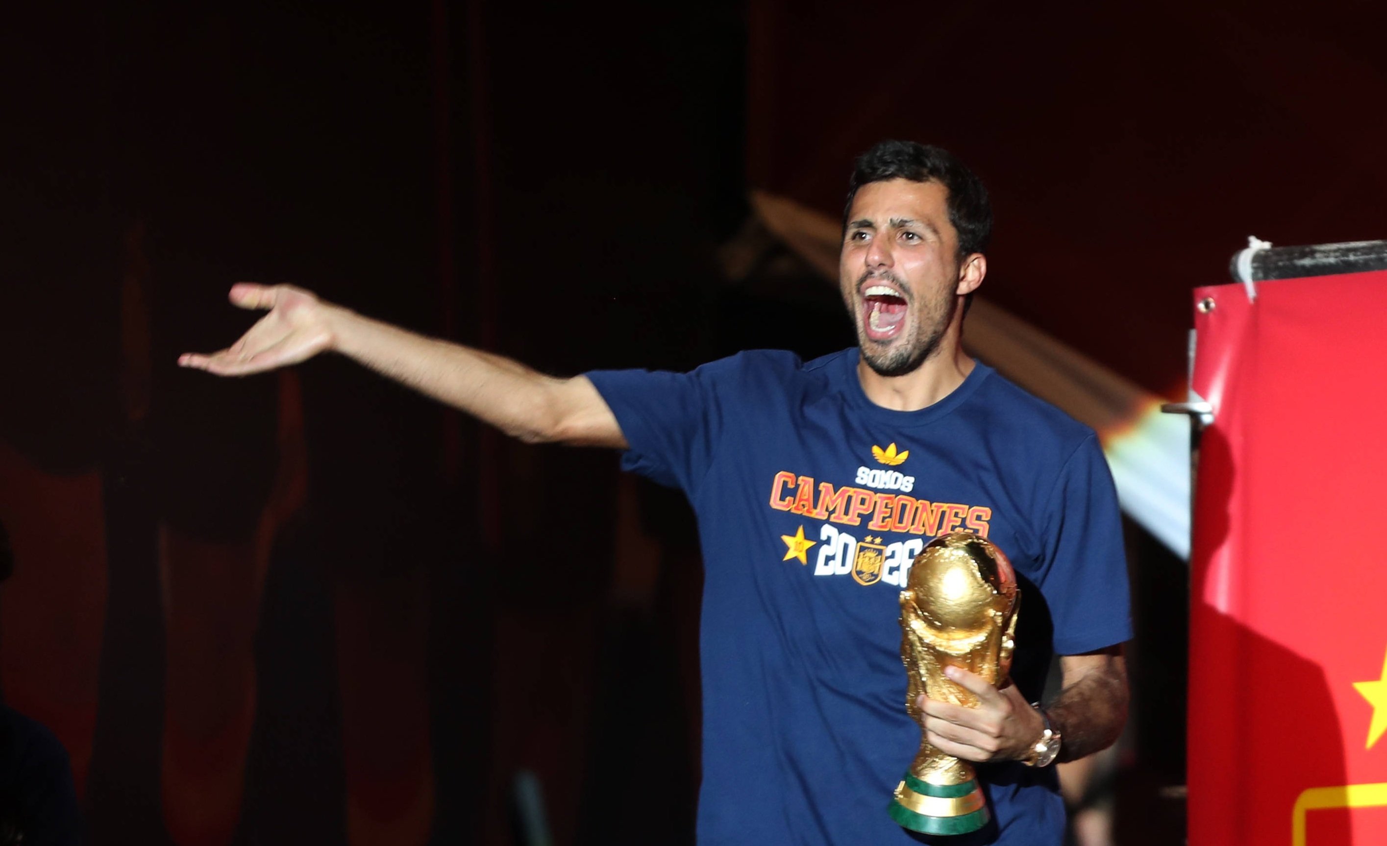 Rodri a bătut palma cu Real Madrid, dar două cluburi vor să deturneze transferul: ”Manchester City a fost contactată”