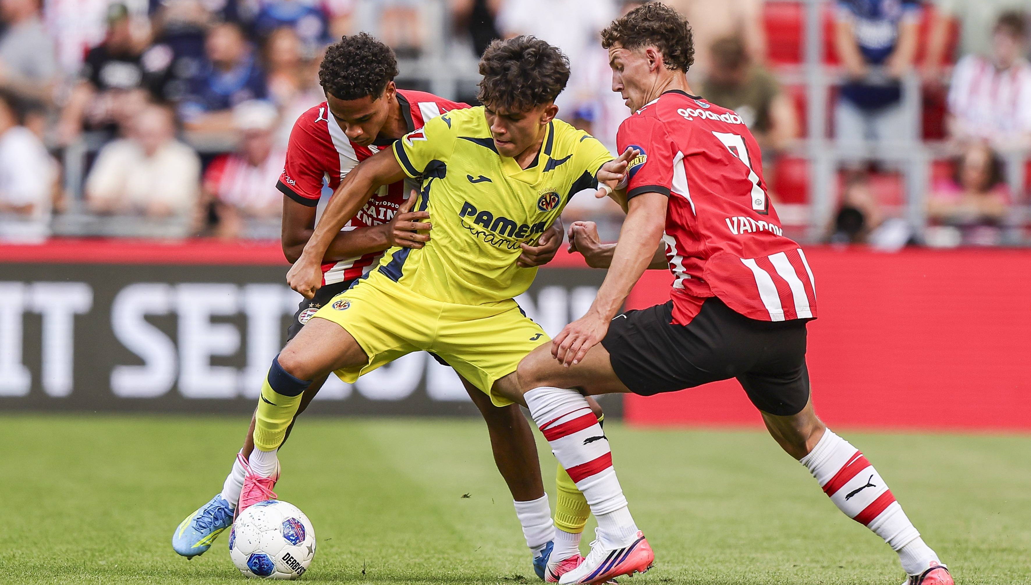PSV - Villarreal 0-0, ACUM, pe VOYO: duel de foc pentru Dennis Man