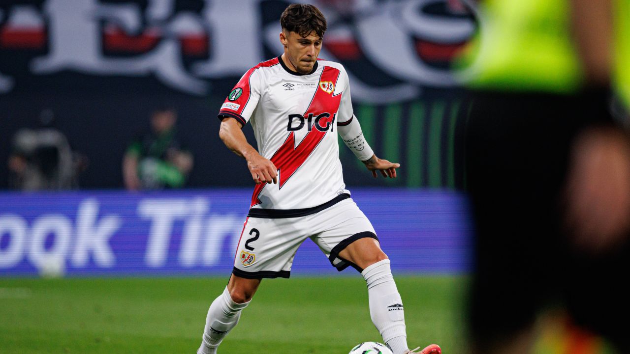 Andrei Rațiu, titular în Feyenoord Rotterdam - Rayo Vallecano 2-1! Cum s-a descurcat tricolorul