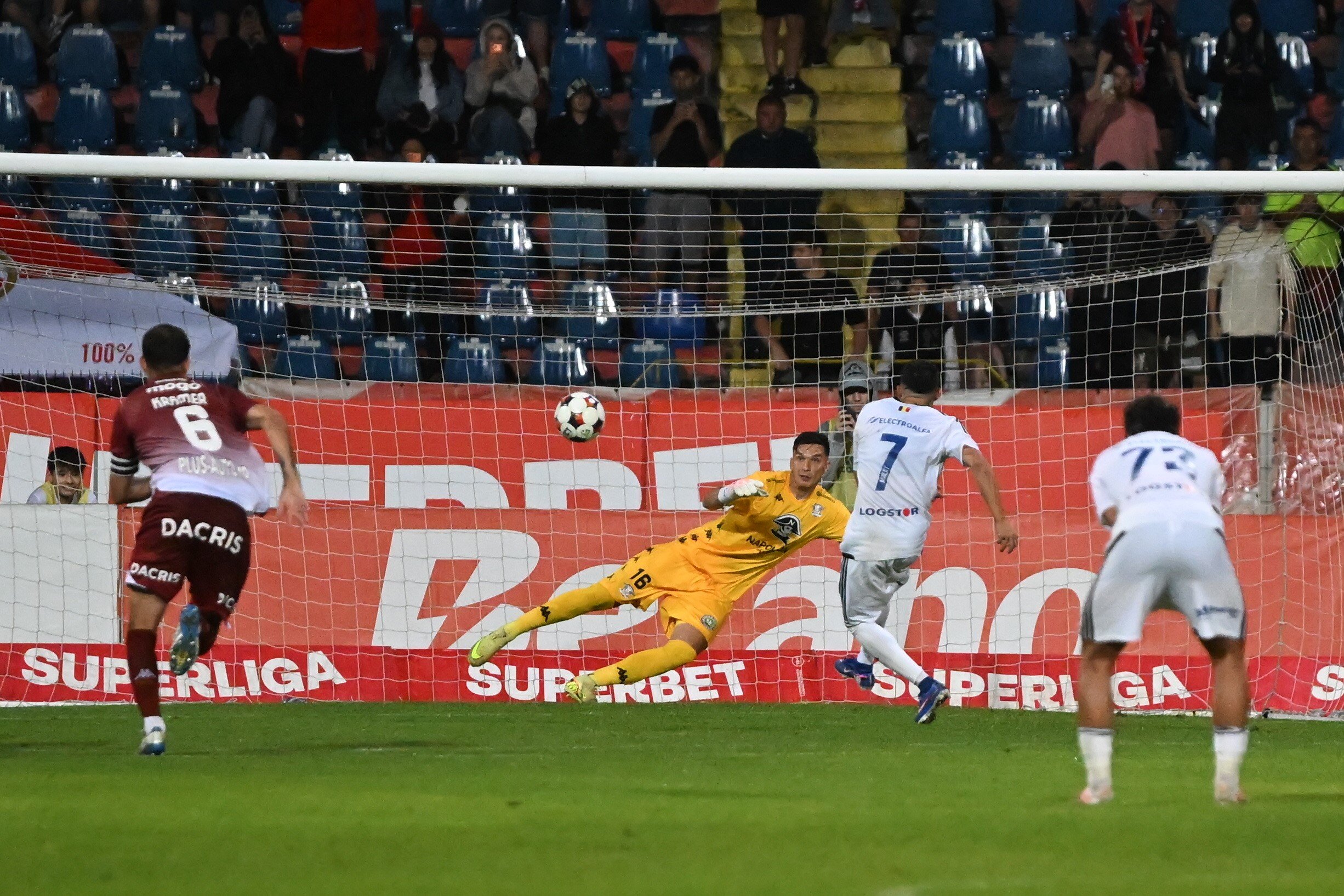 Sebastian Mailat a dat cărțile pe față despre faza controversată din FC Botoșani - Rapid: „Pur și simplu”