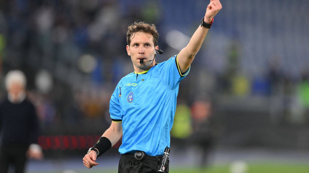 UEFA a decis! Arbitrul delegat pentru meciul Universitatea Craiova - Levski Sofia din preliminariile Champions League