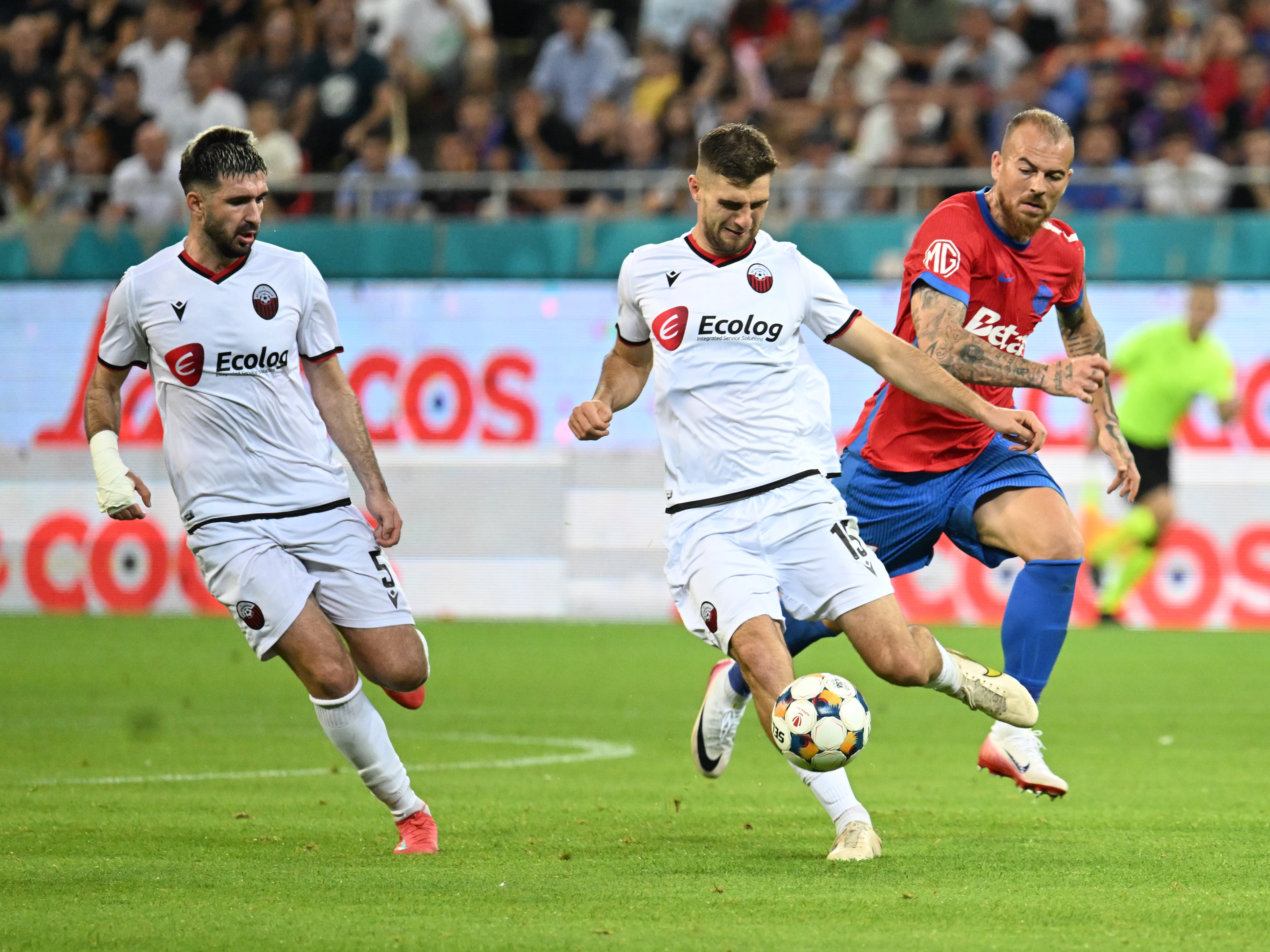 Coșmarul FCSB-ului a semnat cu Dinamo. Noul fundaș central din Ștefan cel Mare