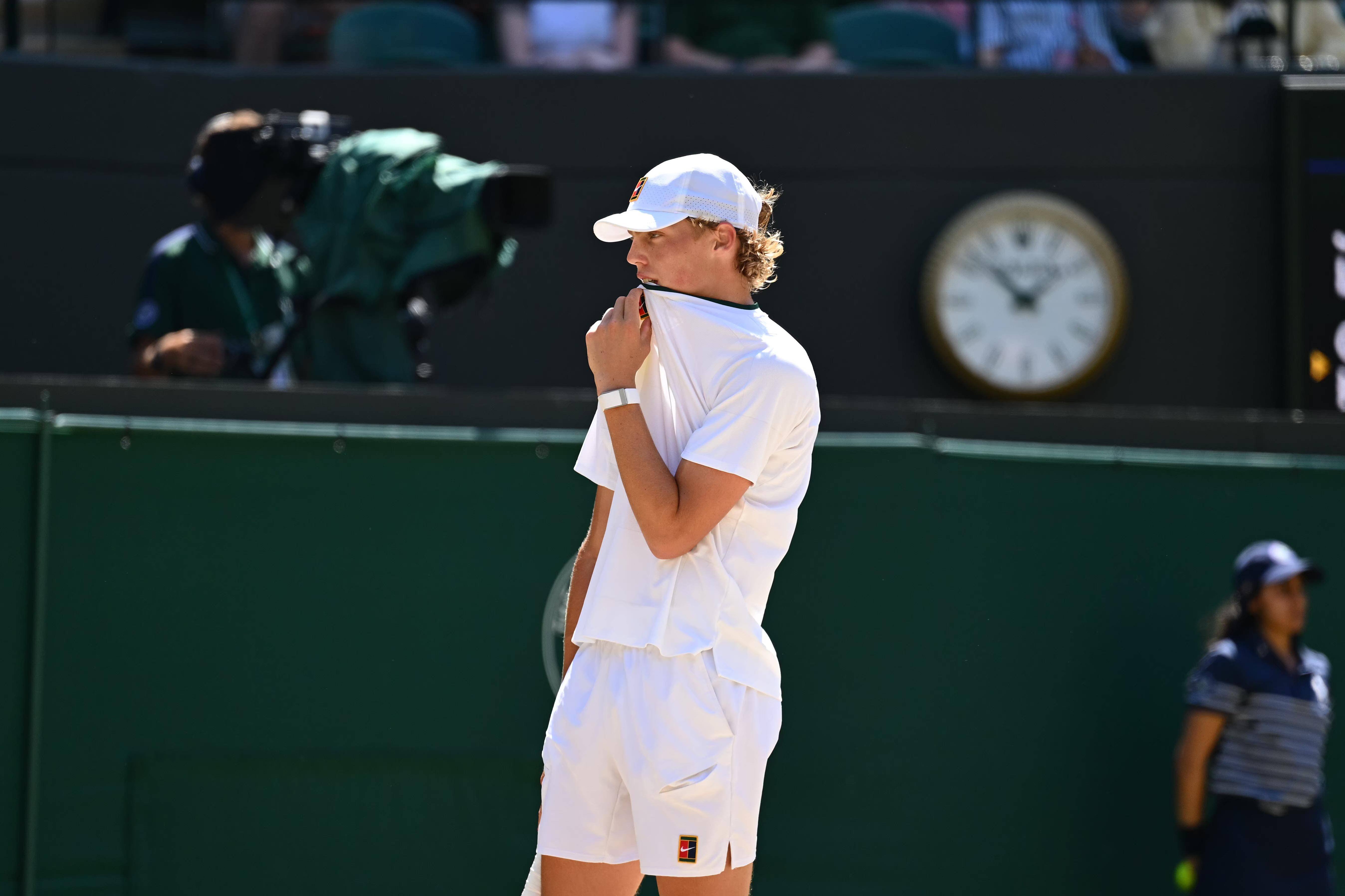 Finalist în turneul de juniori la Wimbledon, fiul lui Lleyton Hewitt a câștigat primul meci în ATP, la seniori