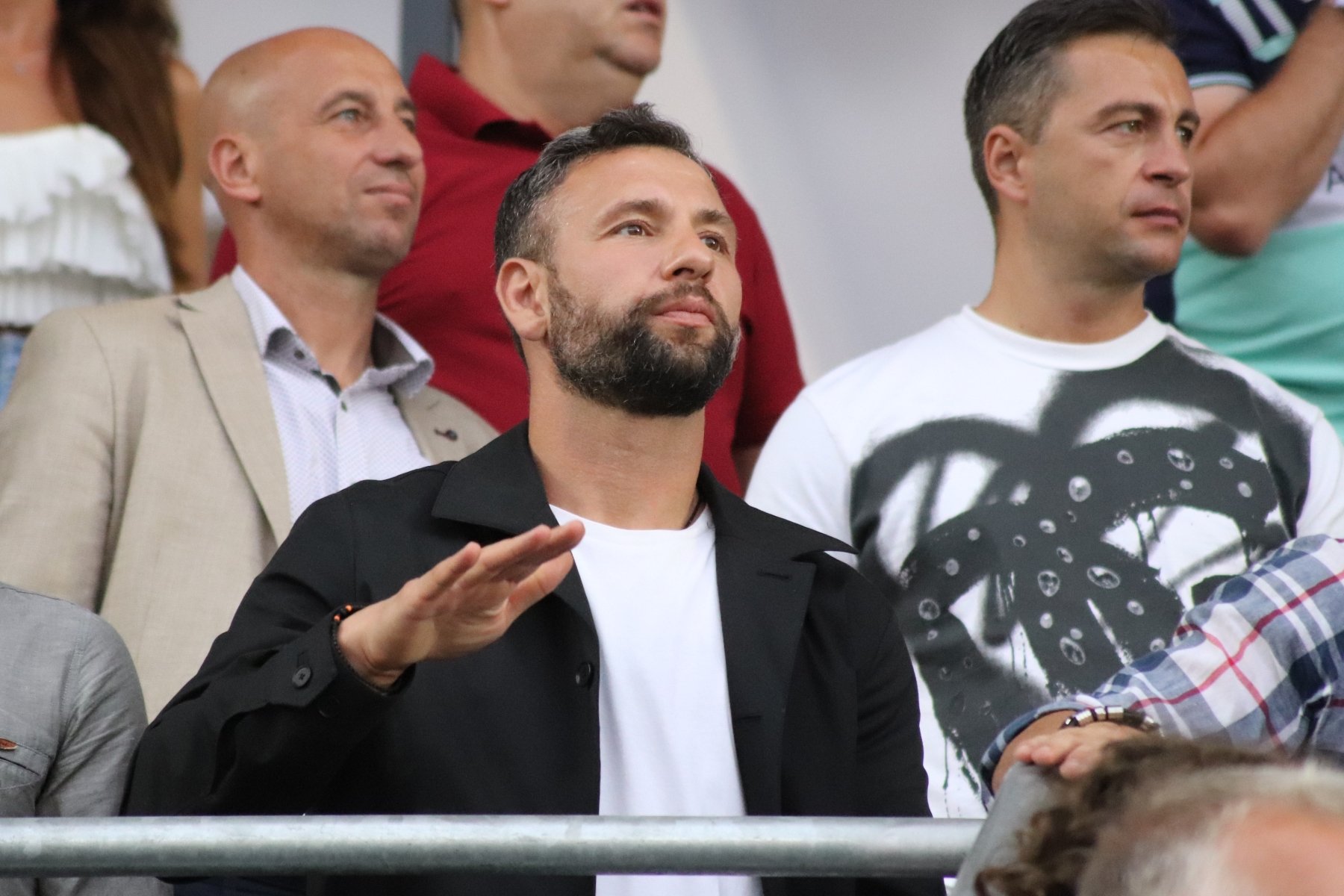 Motiv de nemulțumire la Genoa. De ce ar fi contrariați antrenorii și jucătorii