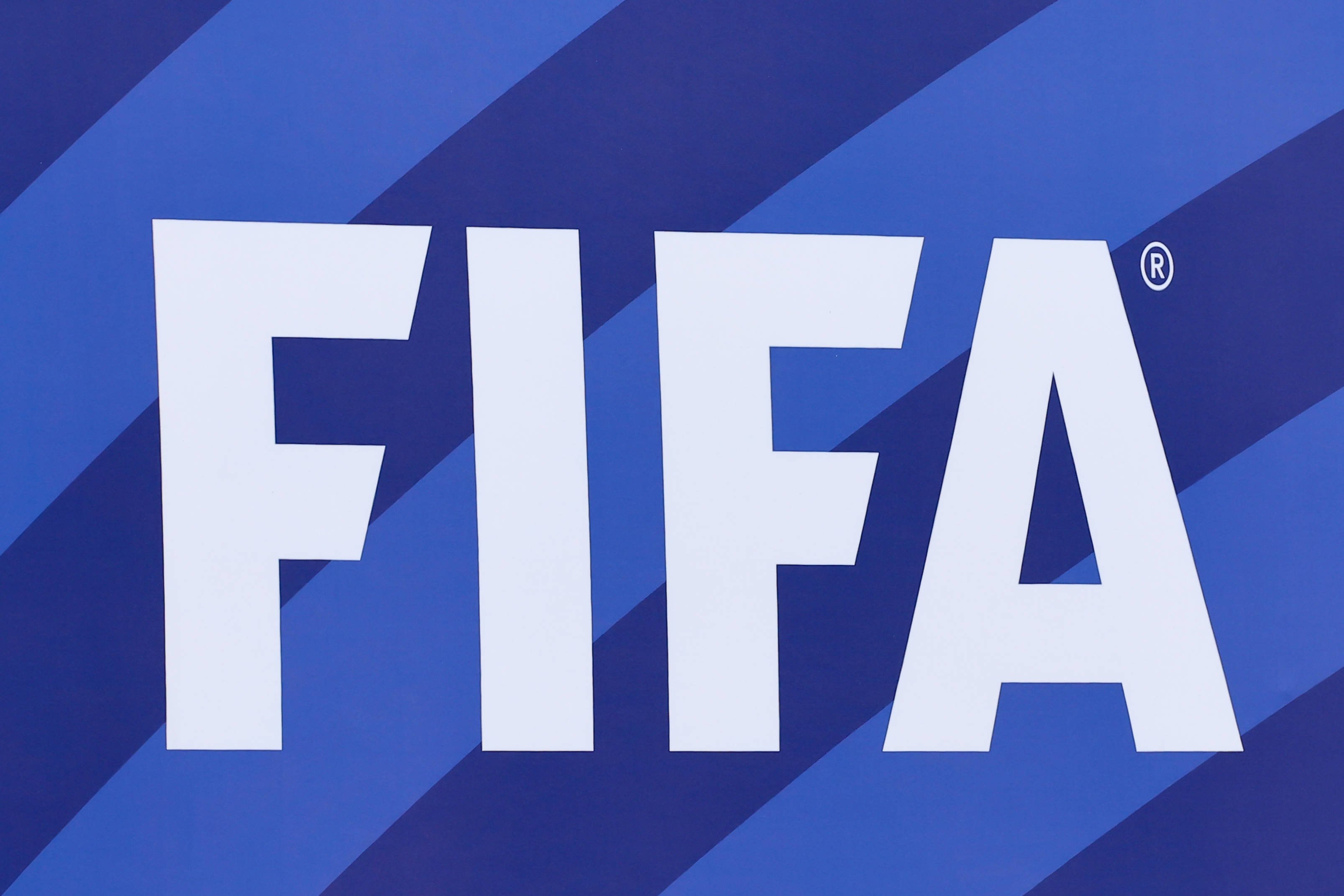 Război total în fotbal! FIFA răspunde după ”riposta” UEFA și CONCACAF