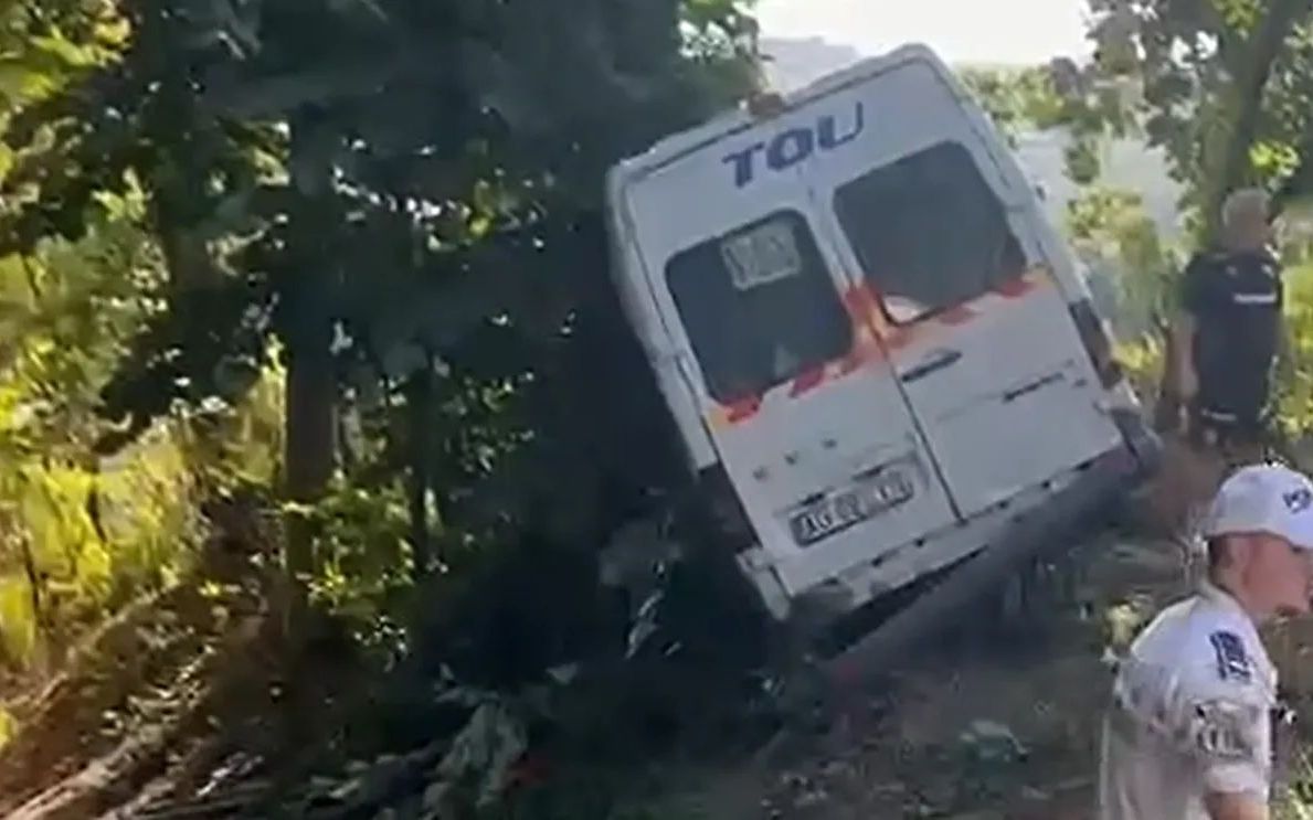 Maseurul lui Dinamo 2 a scăpat din accidentul de la Câmpulung și tună: „Era o rablă! Cum dracu’ l-au trimis pe ăsta?”