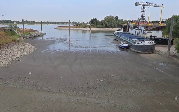 Nivelul Dunării scade îngrijorător. Armata va detona o stâncă pentru a devia cursul apei spre centrala de la Cernavodă